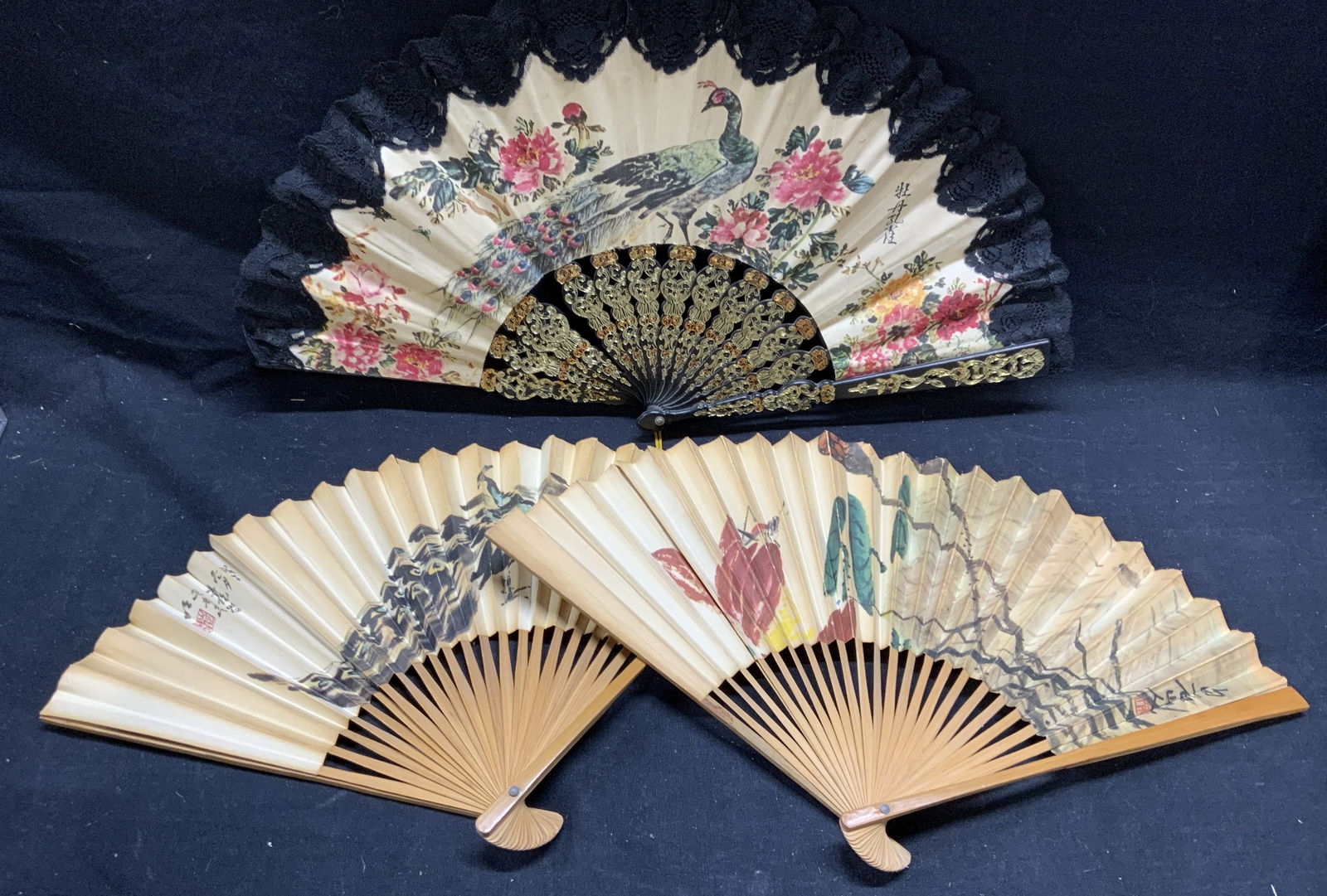 Lot 3 Vintage Asian Folding Fans (1 of 7)
