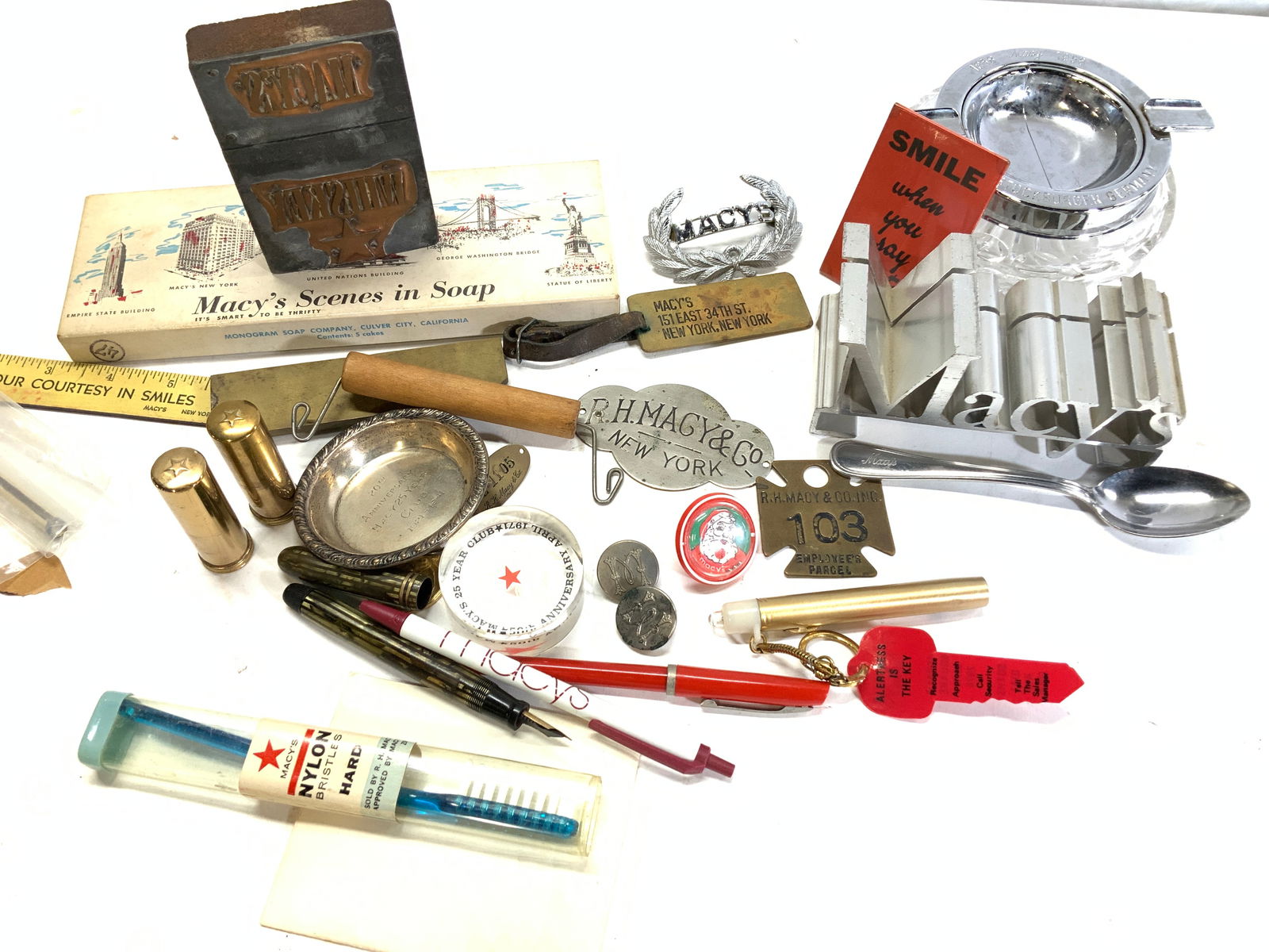 Lot Vintage & Antique Macys Employee & Desk Items (1 of 13)