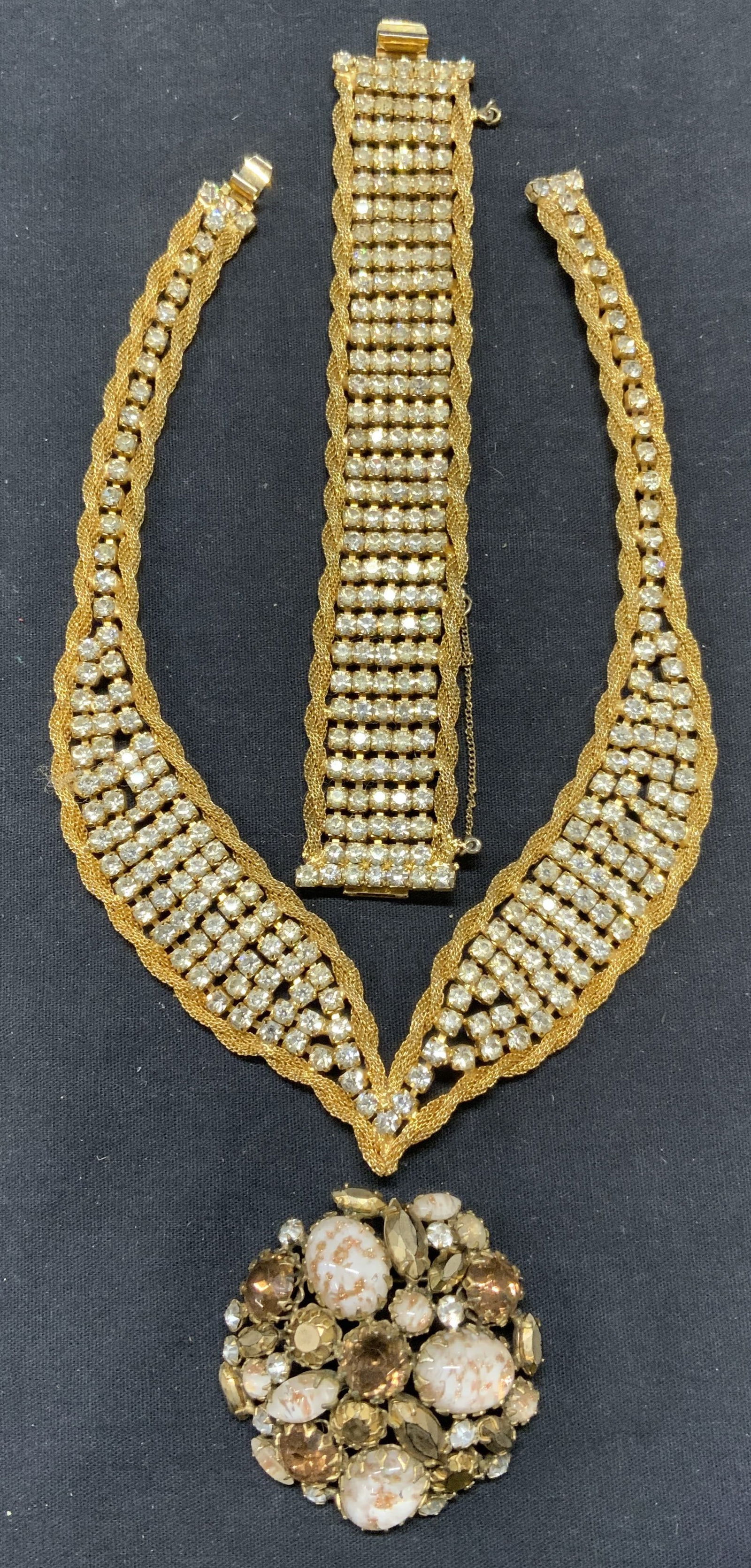 Lot 3 HOBE Jewelry Set, SCHREINER Brooch (1 of 10)