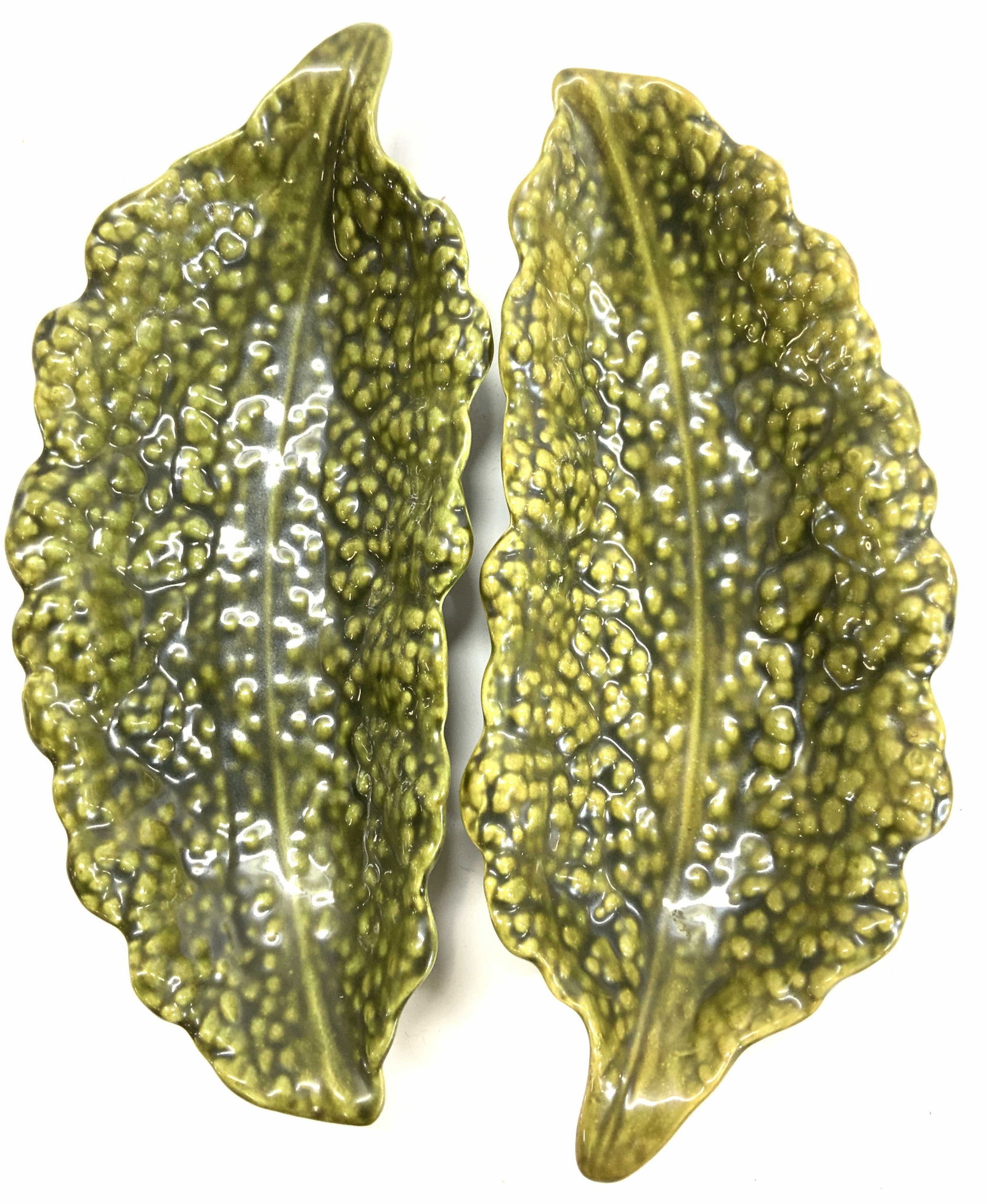 Pair MW Embossed Leaf Ceramic Serving Dishes (1 of 6)