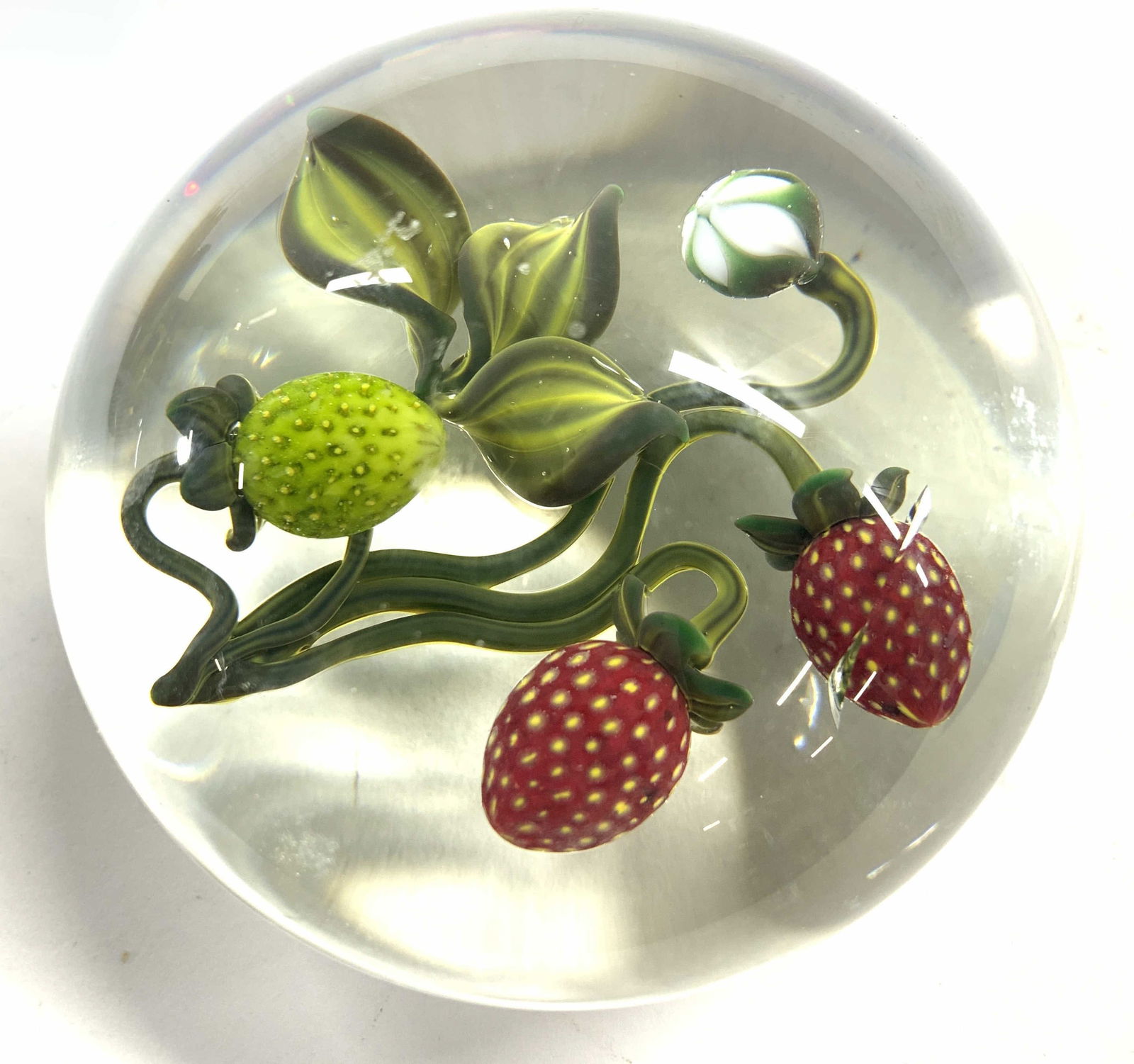 GES 1986 Art Glass Paperweight W Strawberry Detail (1 of 6)