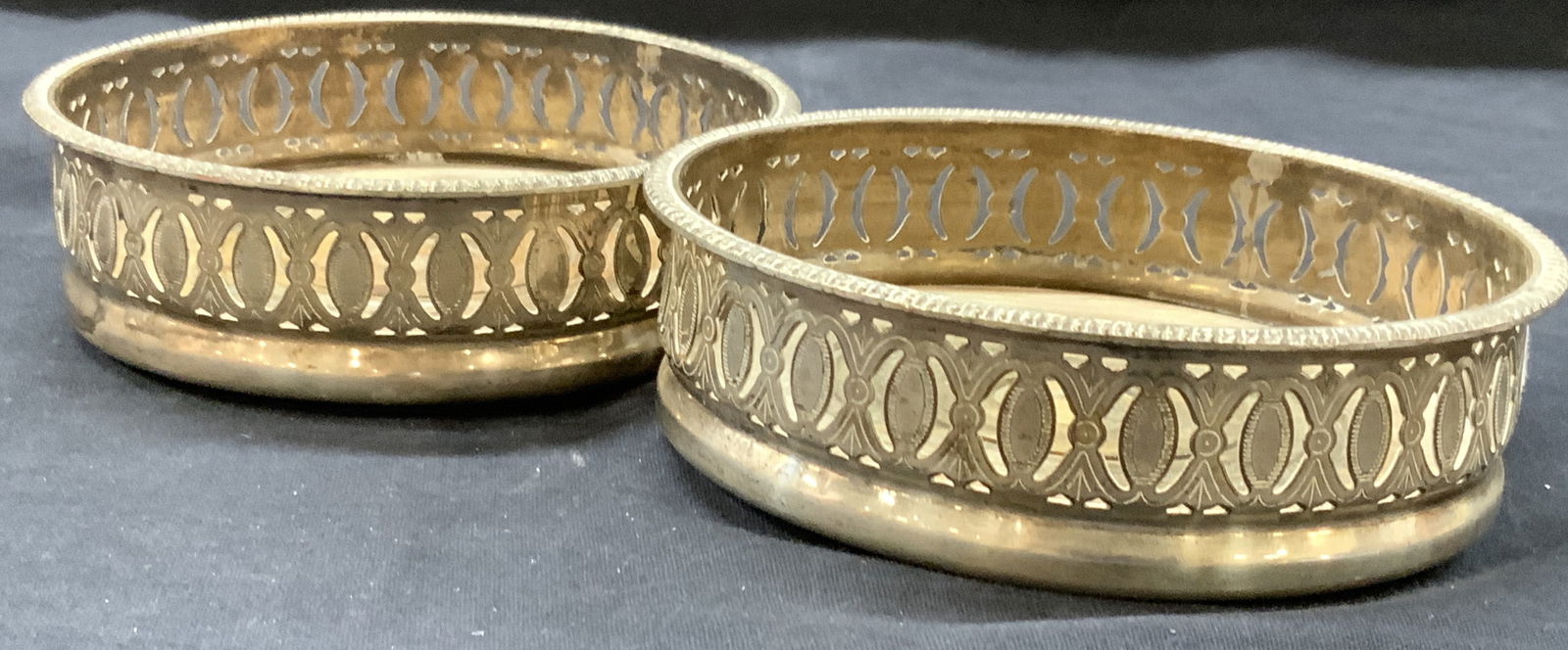 2 Vintage Silverplate & Wooden Bottle Coasters (1 of 6)