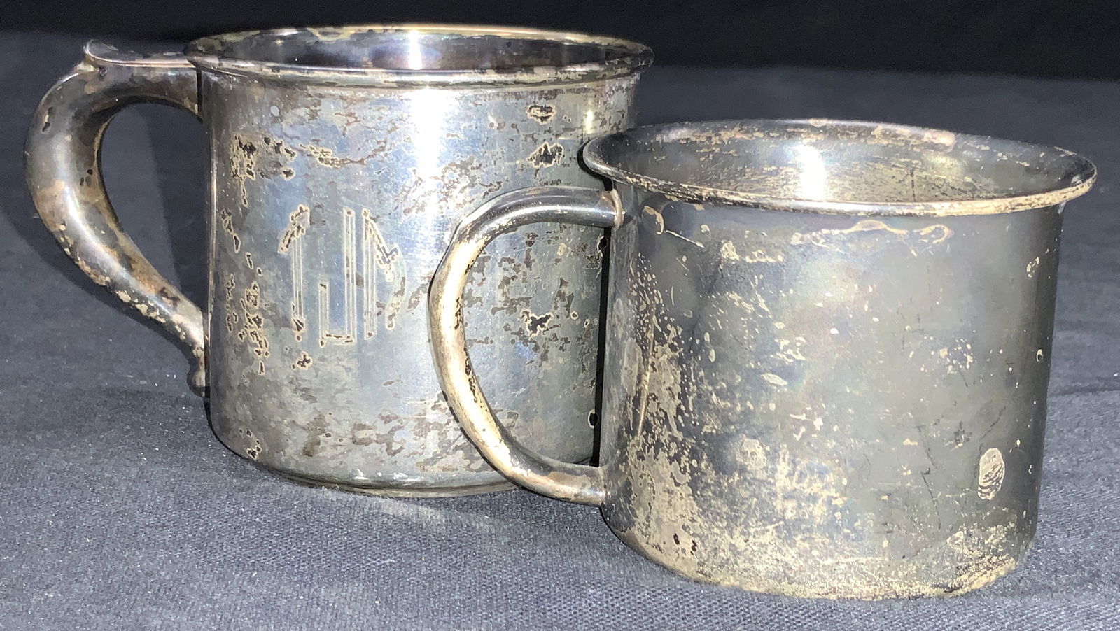 Set 2 Vintage Wallace & Poole Sterling Baby Mugs (1 of 8)
