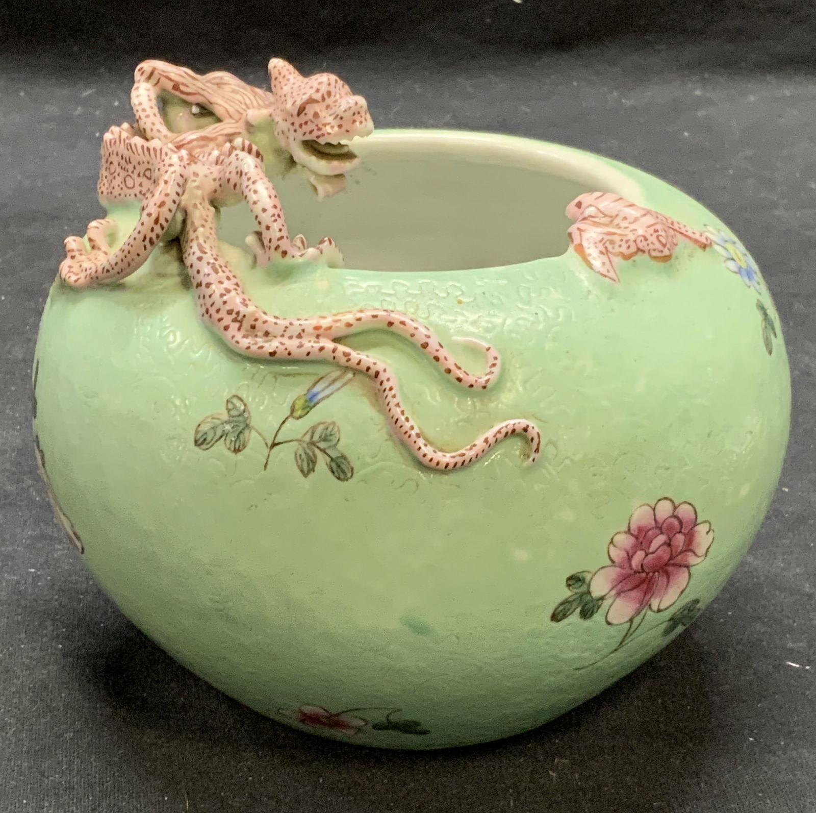 Vintage Chinese Porcelain Dragon Vase (1 of 6)