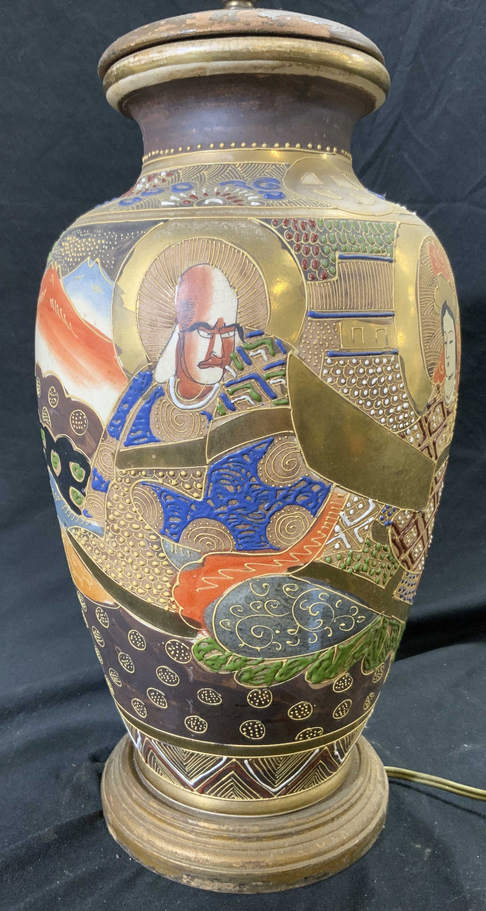 Vntg Satsuma Style Porcelain Lamp (1 of 6)