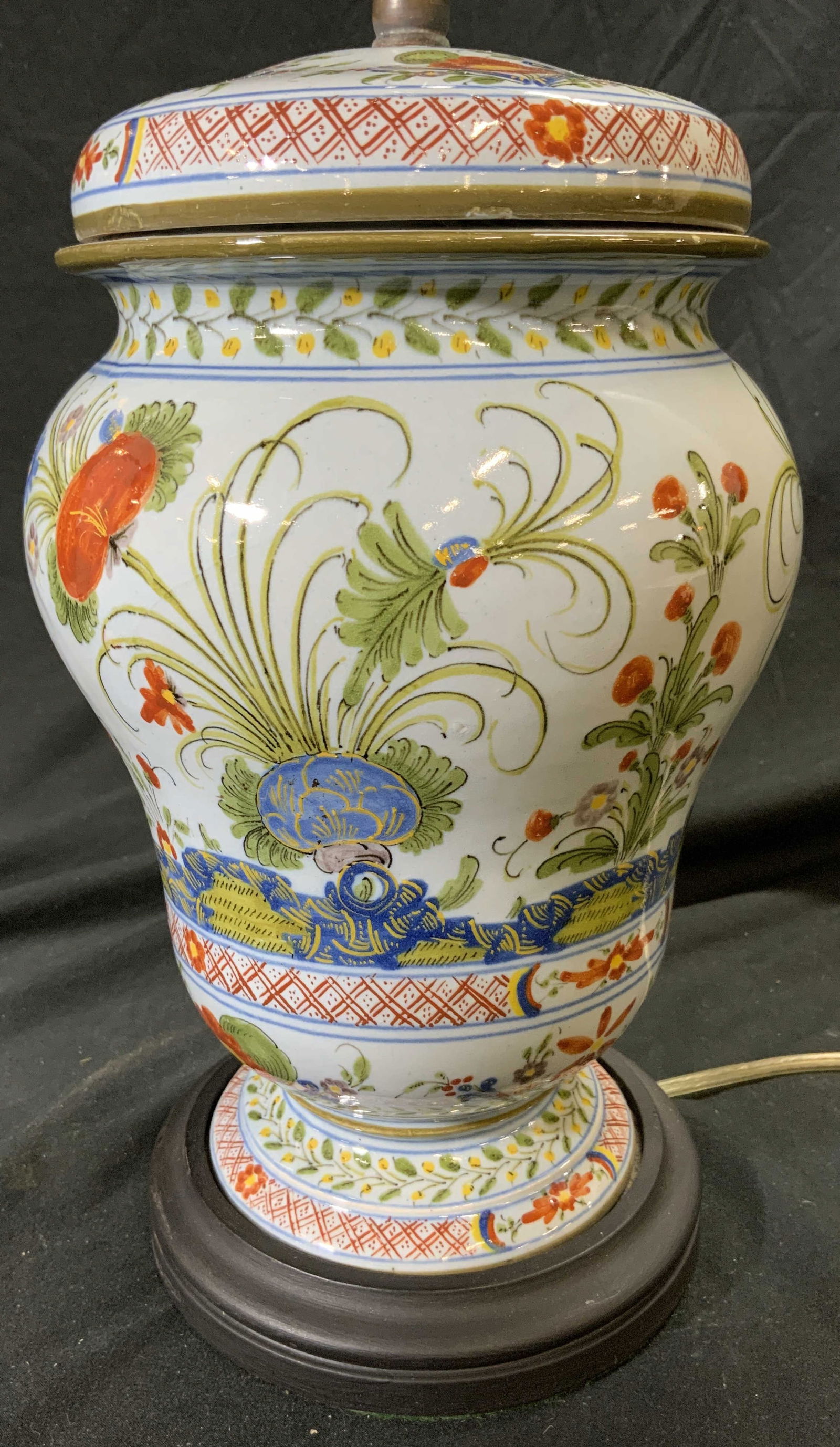 Vintage Floral Detailed Ceramic Table Lamp (1 of 7)