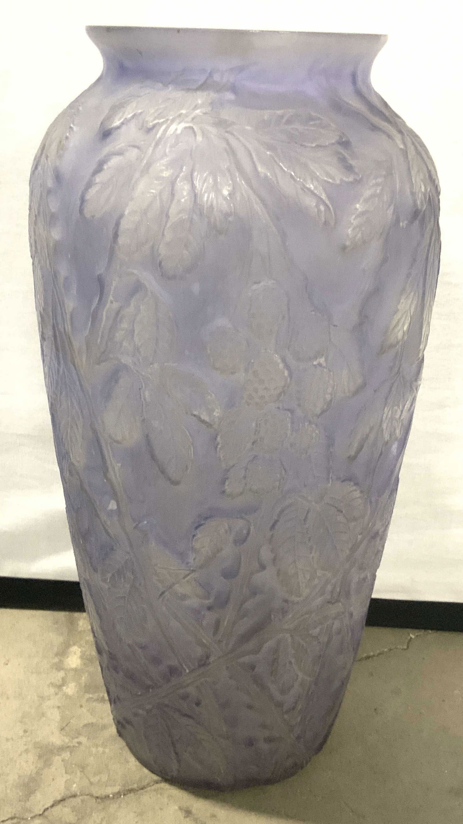 Vintage Art Glass Berry Foliage Vase XL 1ft6in (1 of 12)