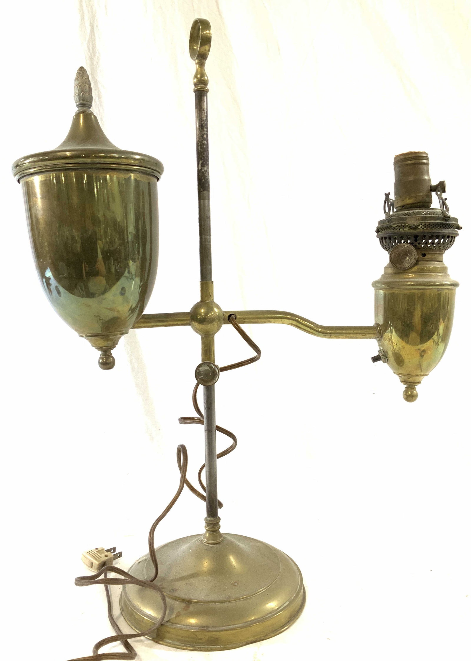 MILLER Electrified Antique Brass Student Lamp (1 of 7)