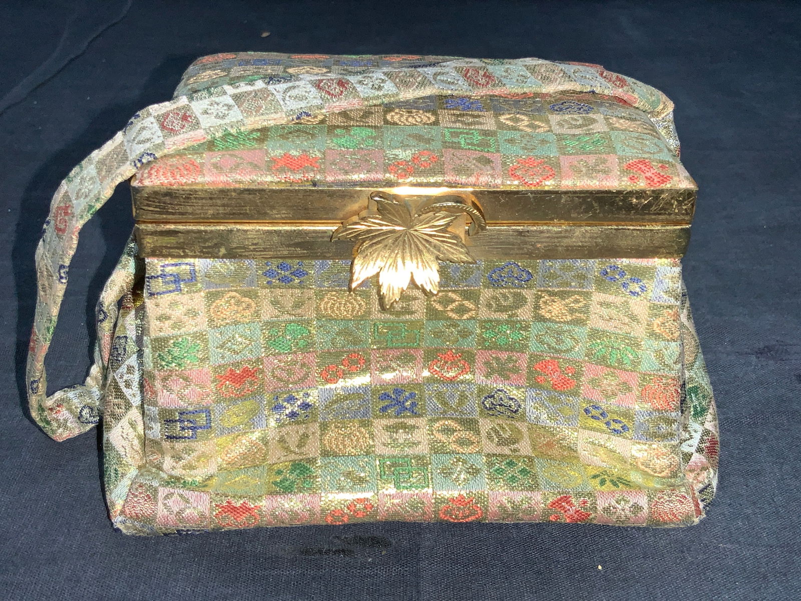 Vintage Asian Style Cosmetic Purse (1 of 11)