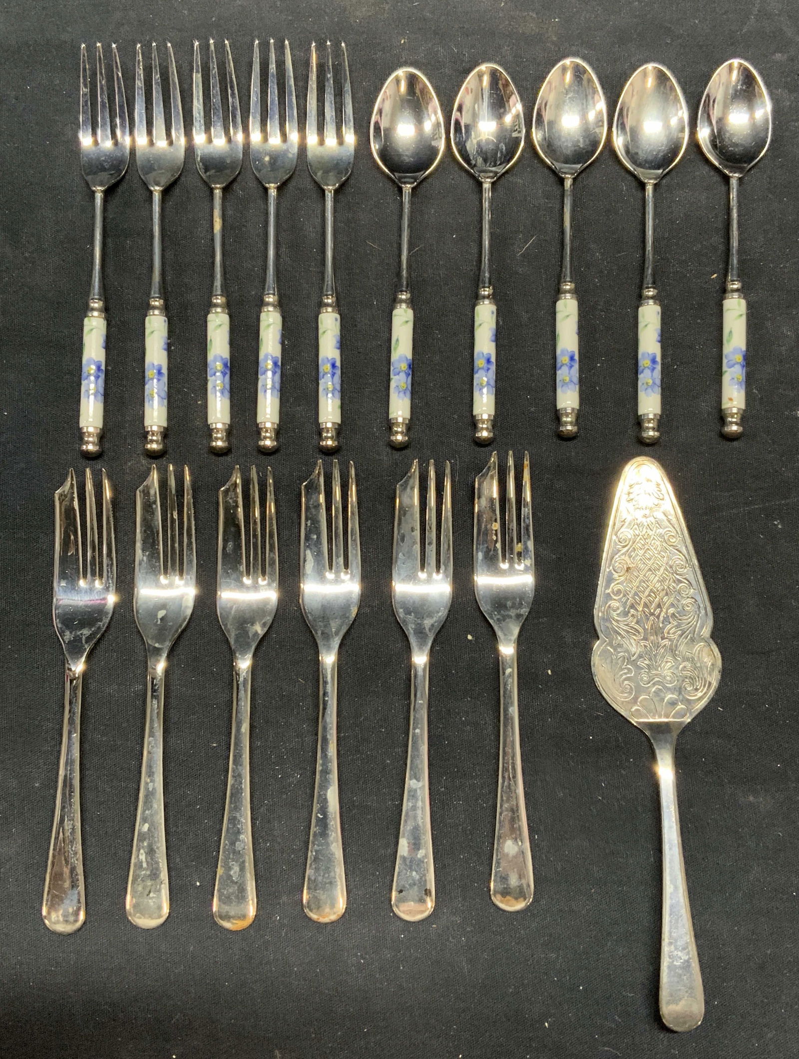 17 Martian & Sheffield Silver Pl Flatware (1 of 9)