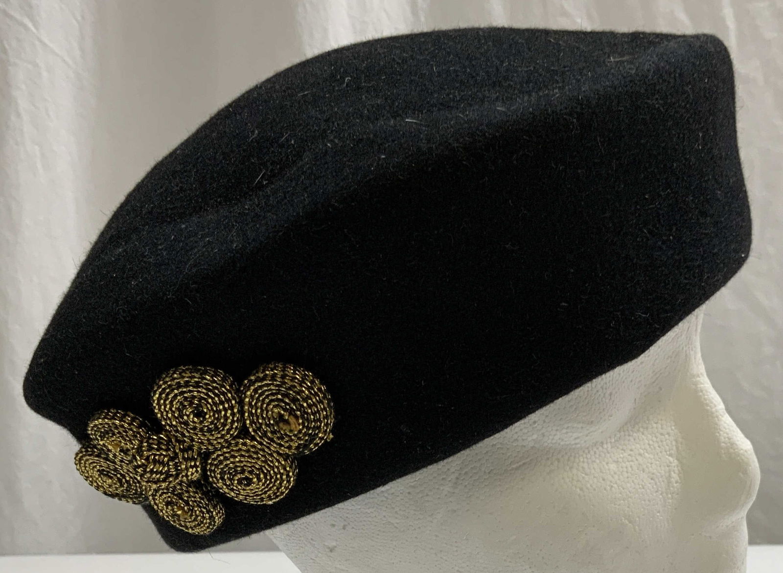 Liz Claiborne Black Wool Hat w Piping (1 of 6)