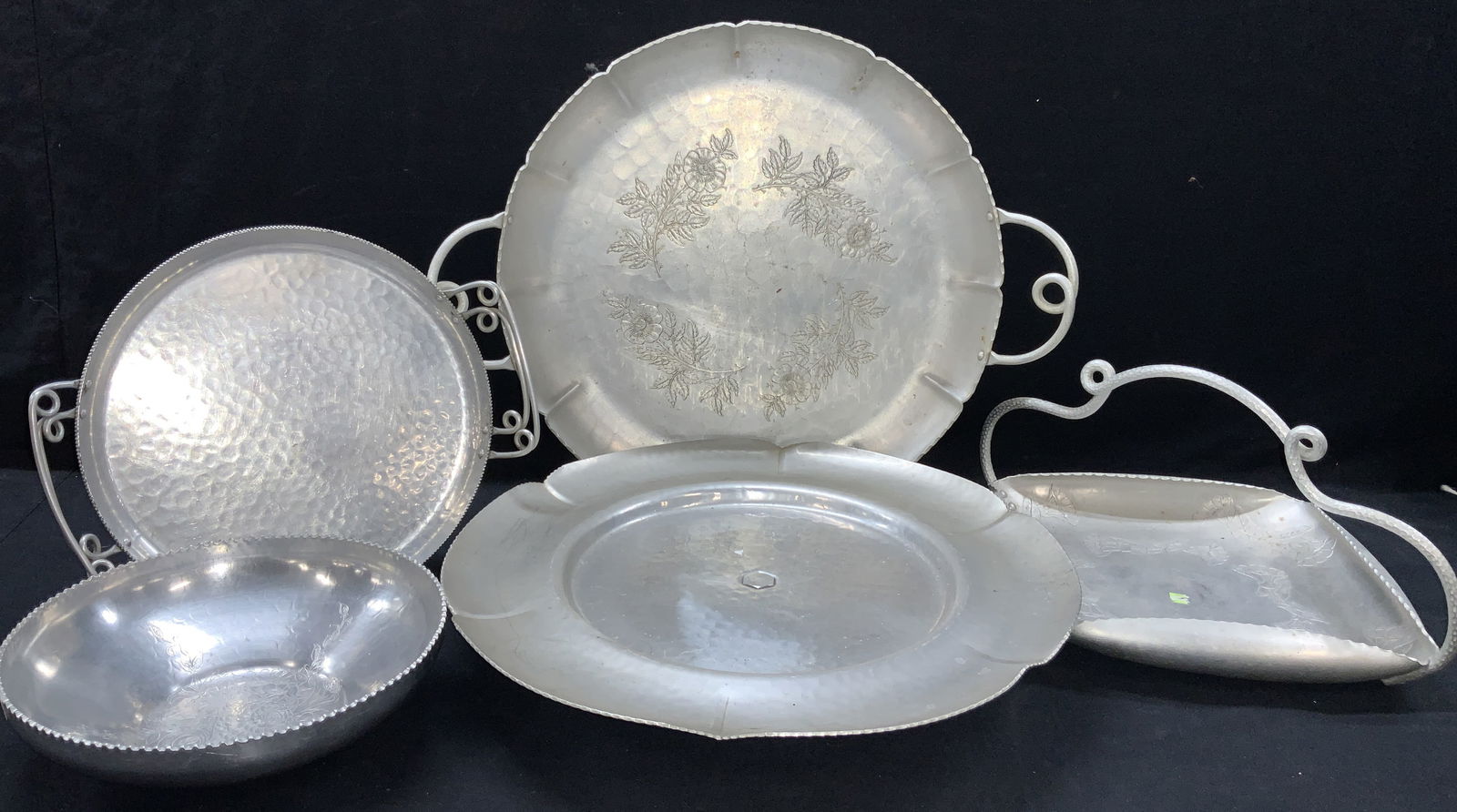 5 Vintage Pewter Centerpieces, Knight Craft & More (1 of 15)