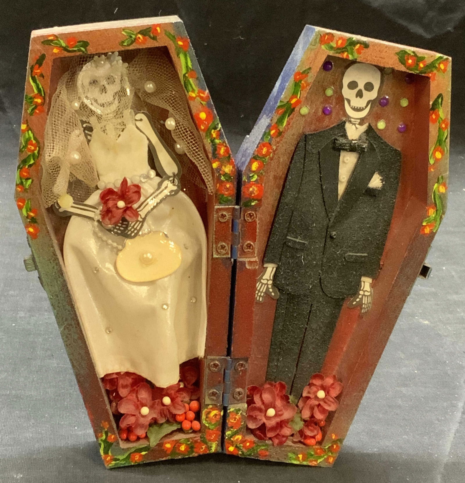 Bride Groom Skeleton Figural Coffin Art Sculpture (1 of 6)