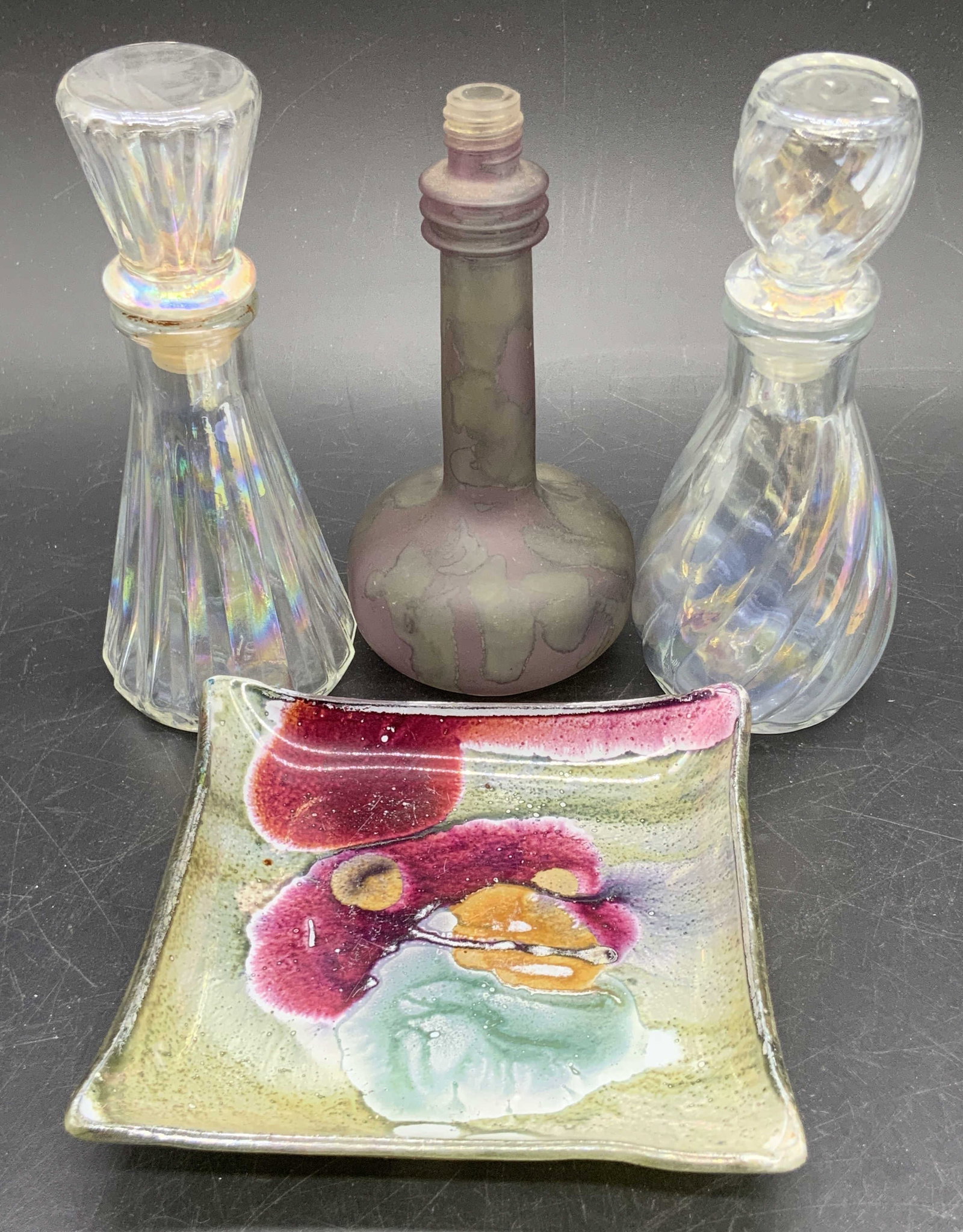 Lot 4 Art Glass Bottles & Trinket Dish (1 of 8)