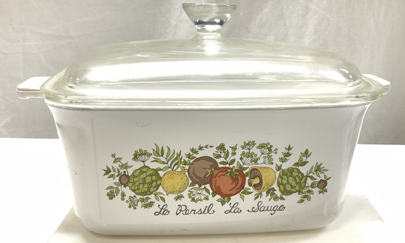 Vintage Corning Ware Casserole Dish W Lid (1 of 6)