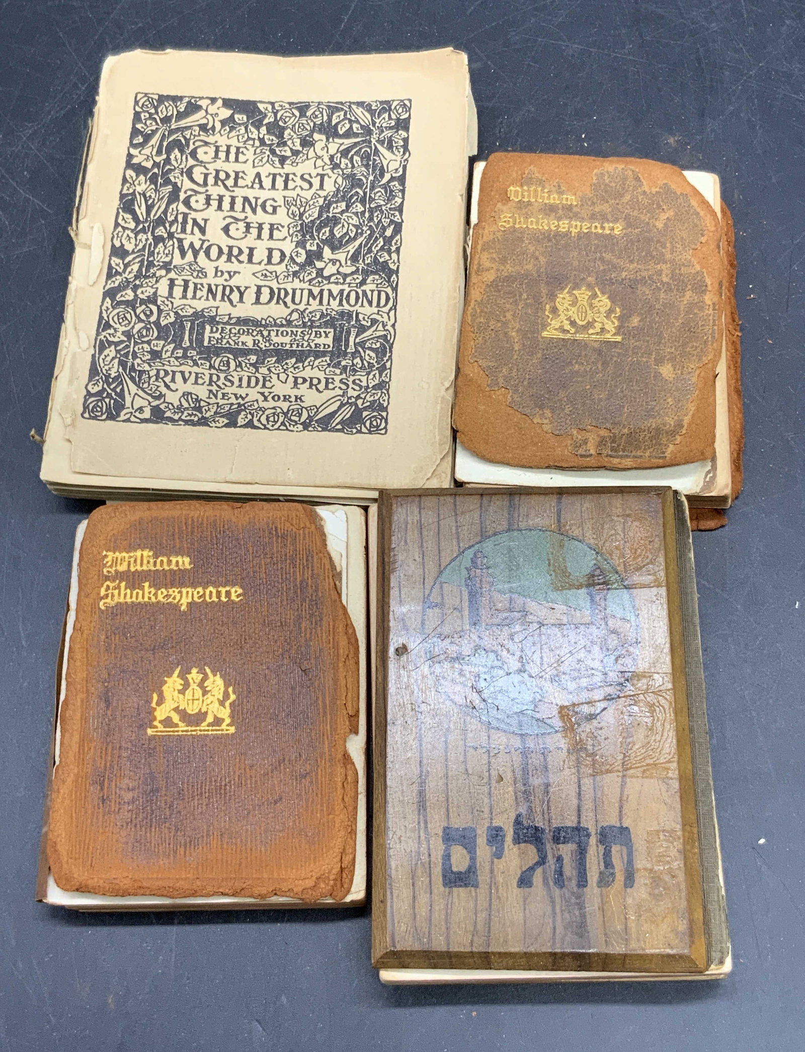 Lot 4 Vintage Miniature Books, Shakespeare & More (1 of 9)