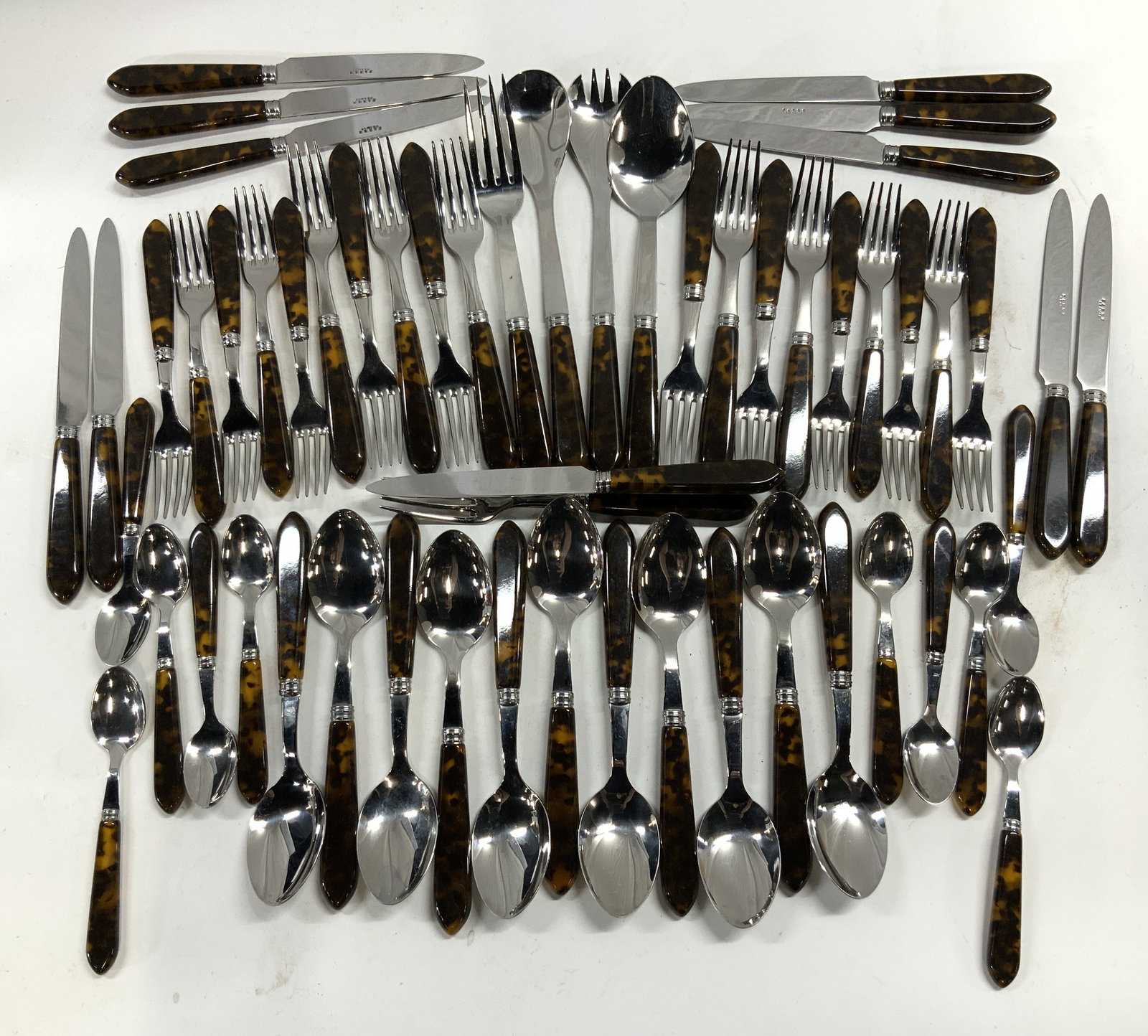 56 SABRE France Flatware Set (1 of 7)