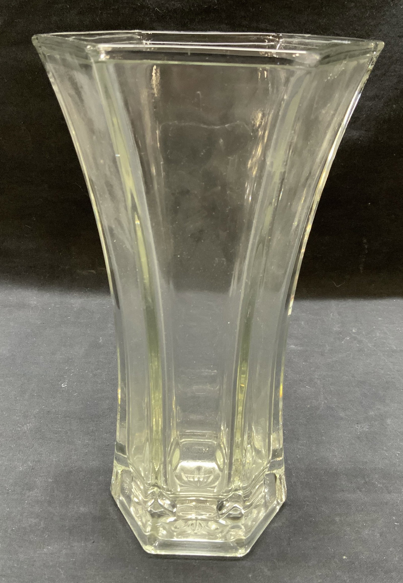 Vintage Hoosier Glass Vase: Vintage Hoosier Glass vase. Trademarked to underside. Some surface wear consistent with exposure. Measures approx. 5.25 x 9 inches. Hoosier glass, Hoosier glass vase, glass vase, vase, decorative arts
