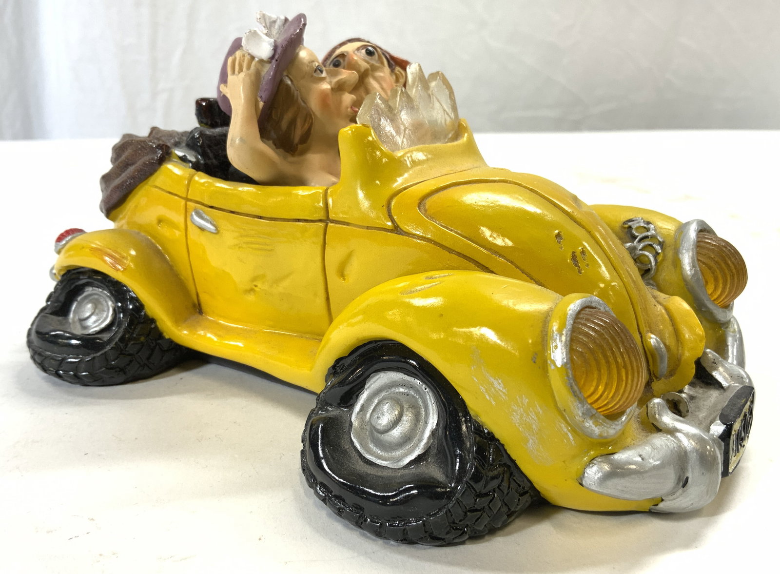 Vtg Resinous Piggy Bank Couple In Car Figure (1 of 8)
