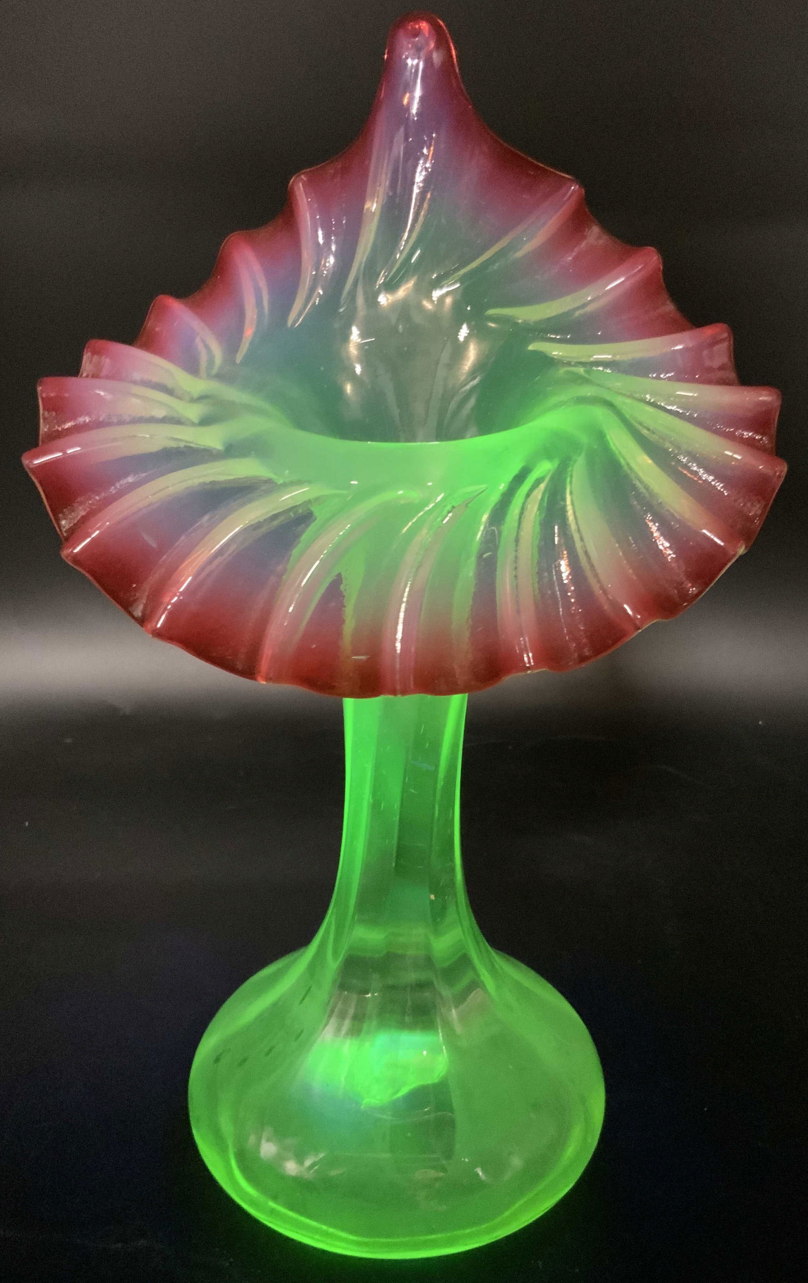 Vintage Jack In The Pulpit Uranium Glass Vase (1 of 15)