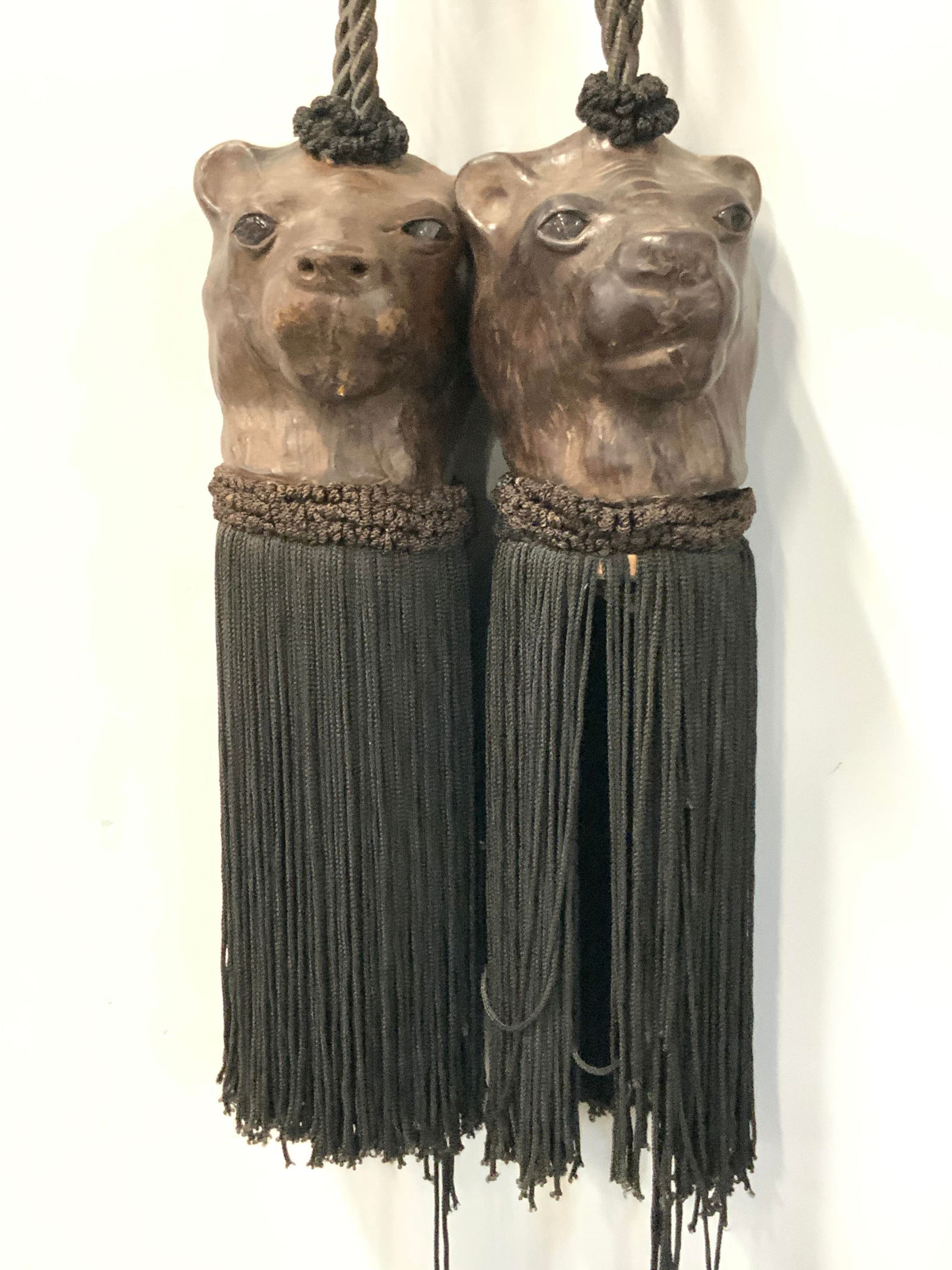 Pr Antique Leather & Silk Lion Curtain Tie Backs (1 of 11)