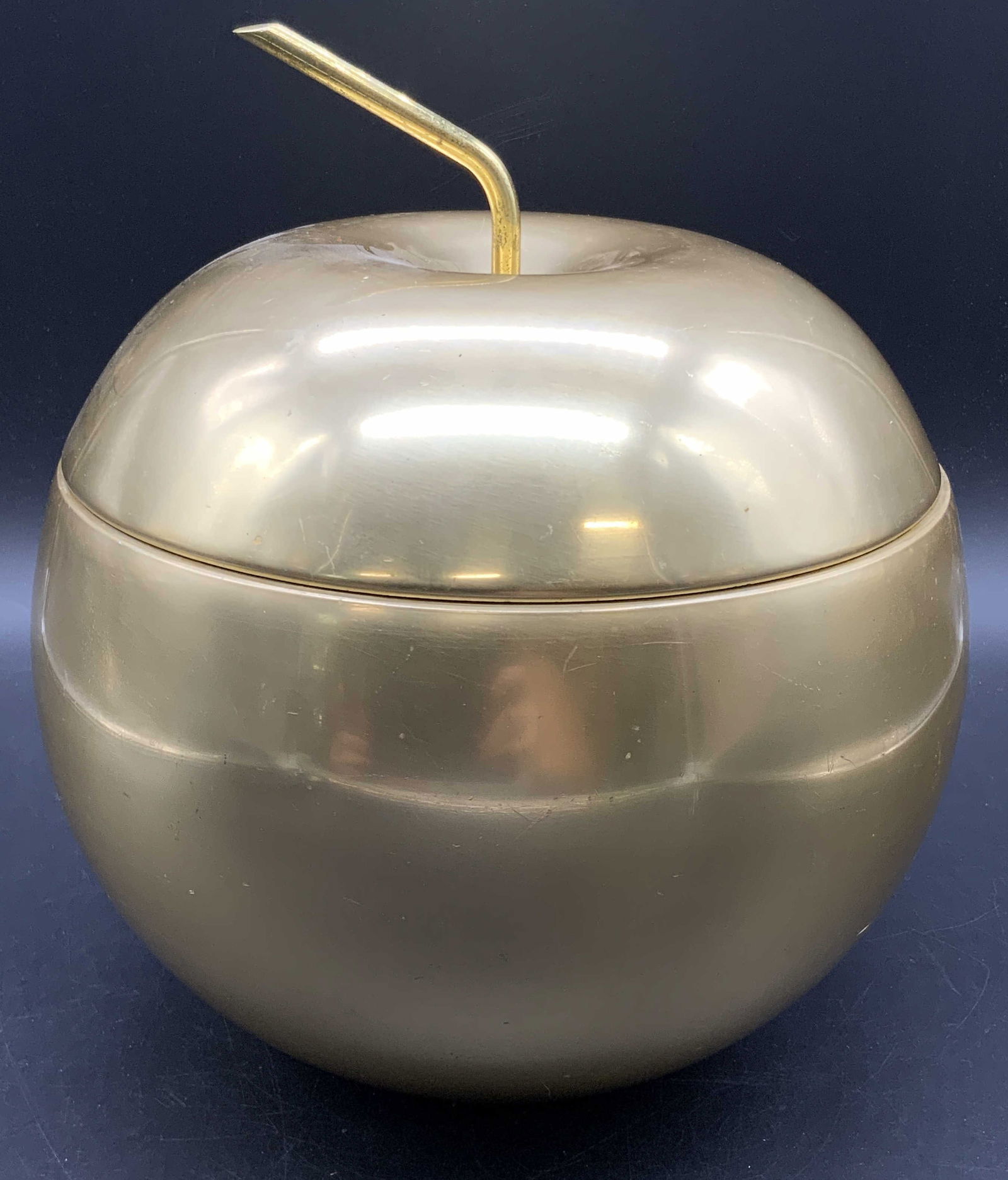 HENRY & MILLER KRAFTWARE Mid Cent Apple Ice Bucket (1 of 13)