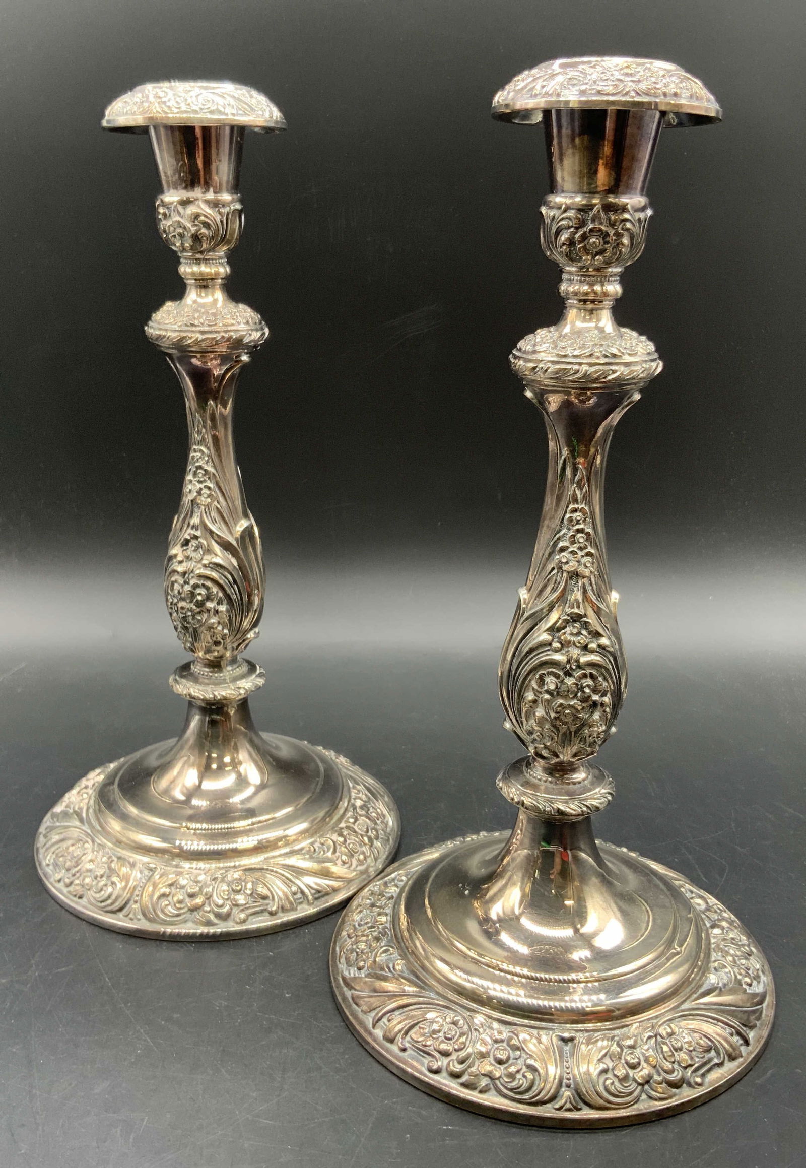 Pr HERITAGE ROGER BROS Silver Plated Candlesticks (1 of 15)
