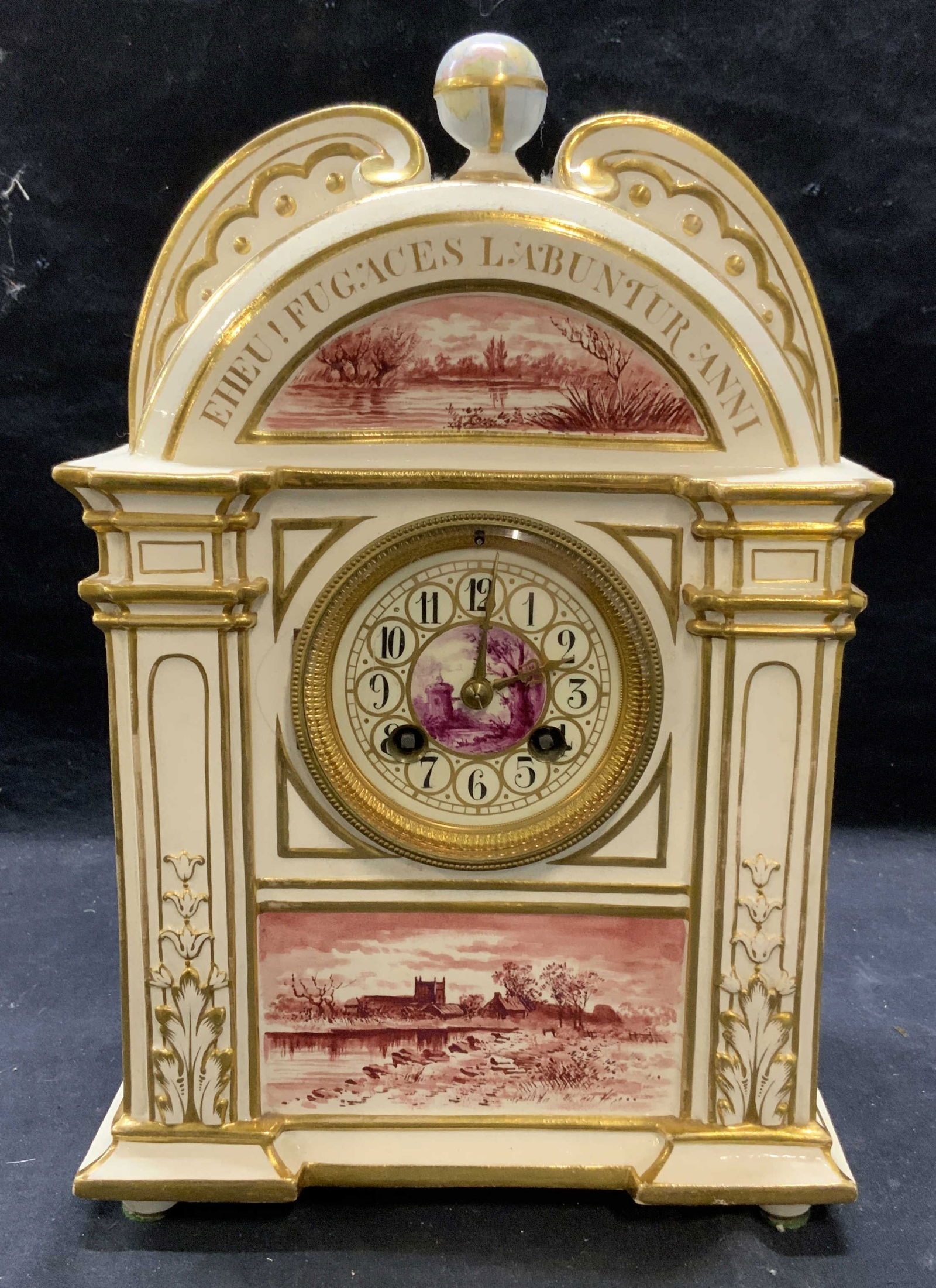 Vintage Wedgwood Porcleain Mantle Clock (1 of 10)