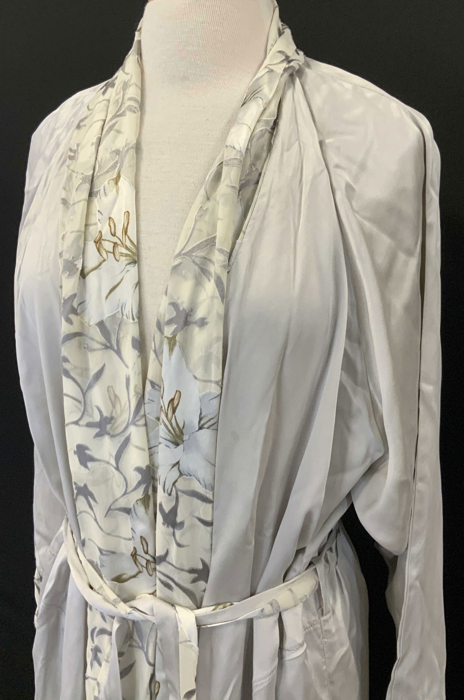 Patricia Fieldwalker Silk Robe, Bergdorf Goodman: Luxury grey silk vintage robe with belt. Labeled designer Patricia Fieldwalker made for Bergdorf Goodman . Has an interior tie belt, sheer silk floral trim, hand pockets. Couple of blemishes on one po