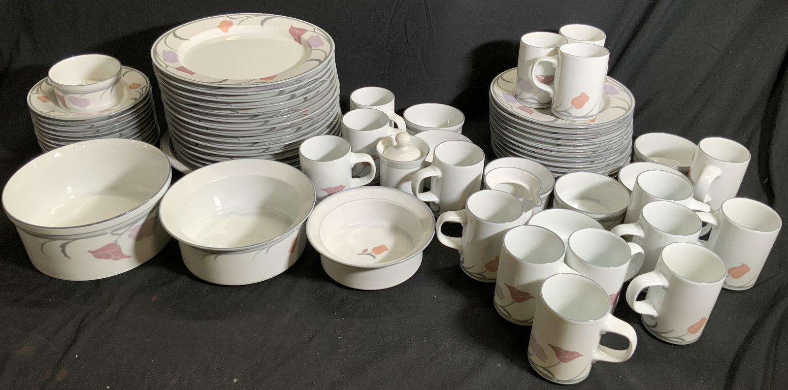 Set 65 DANSK TRIVOLI Ceramic Dinnerware (1 of 12)