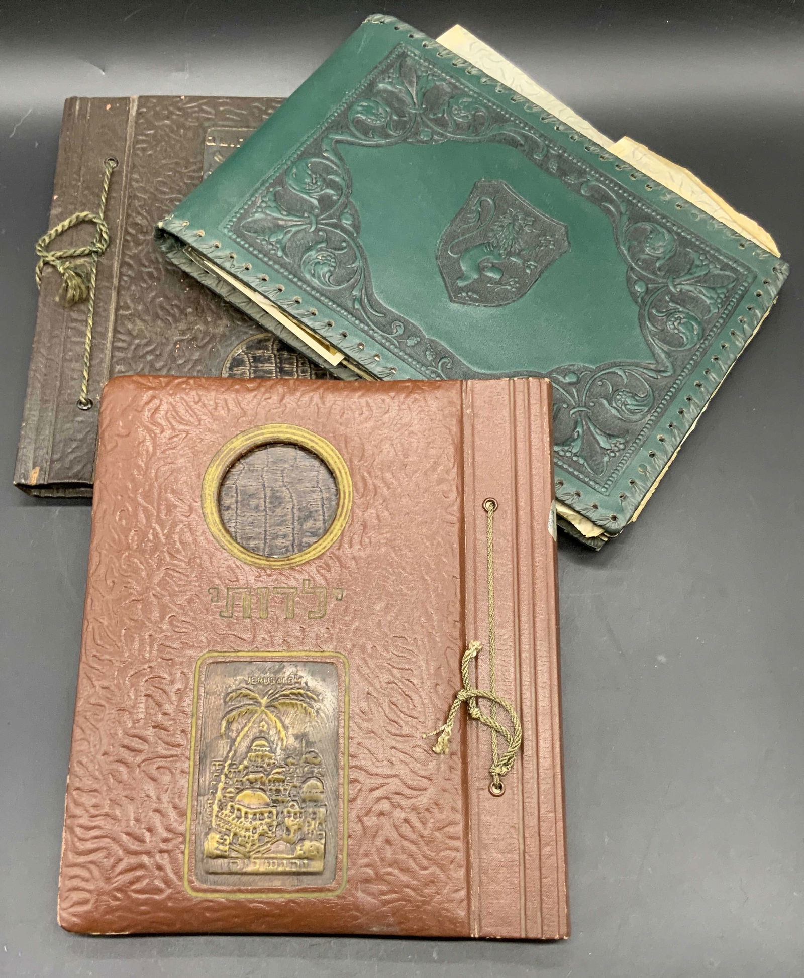 Lot 3 Vintage Leather Scrapbooks (1 of 9)