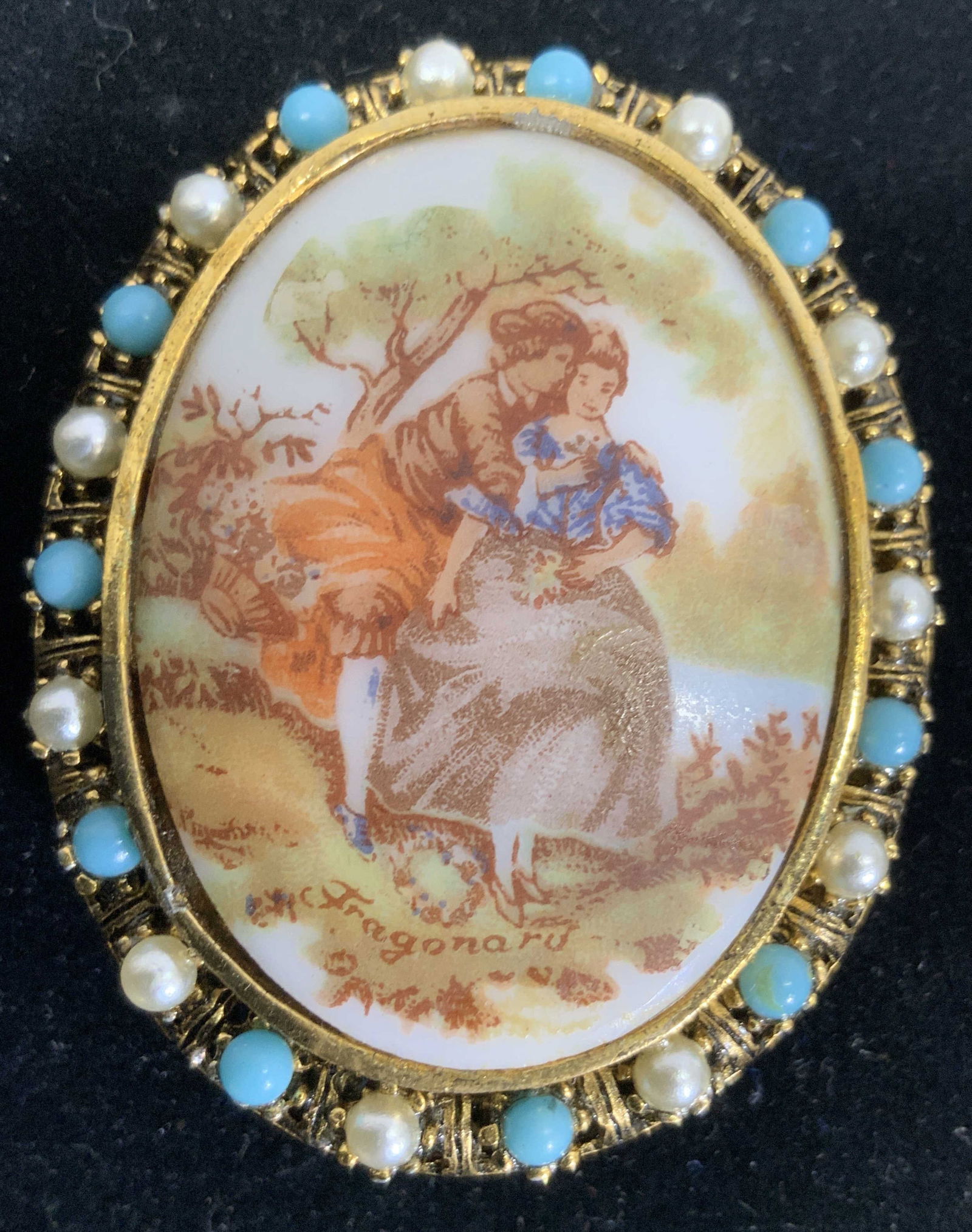 Hattie Carnegie- Fragonaru Porcelain Brooch, FRA (1 of 6)