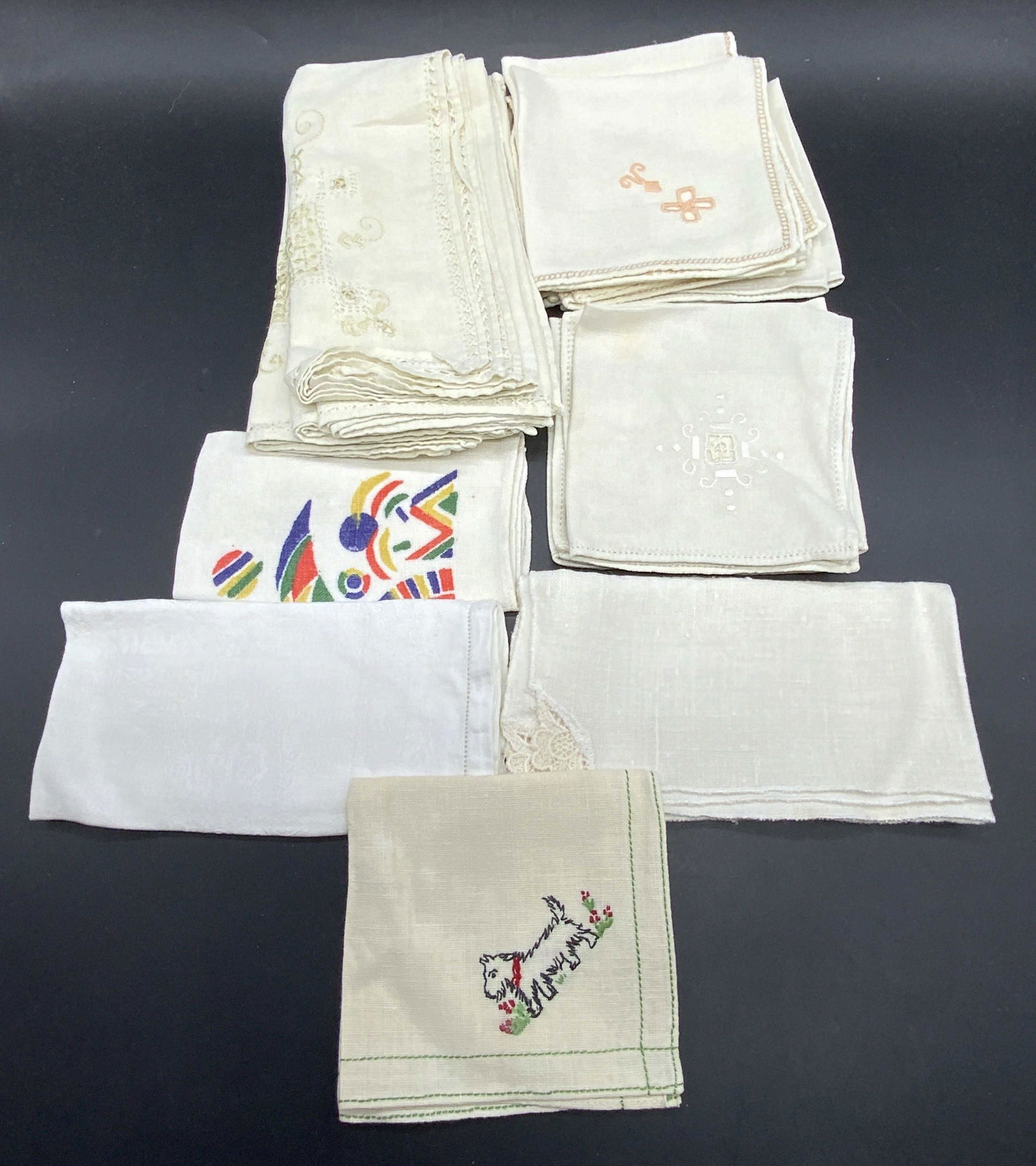 Grp 18 Vintage Table Linens, Fabric Napkins & More (1 of 13)