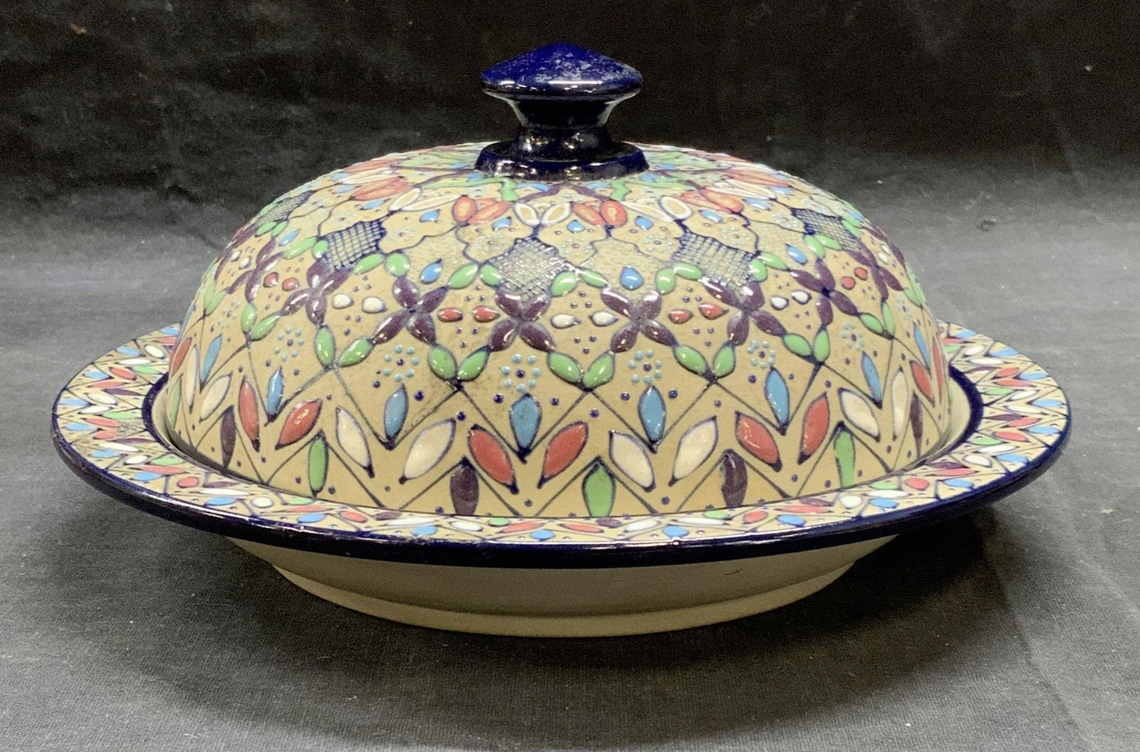 JAVIER SERVIN Art Pottery Covered Dish, Mexico (1 of 7)