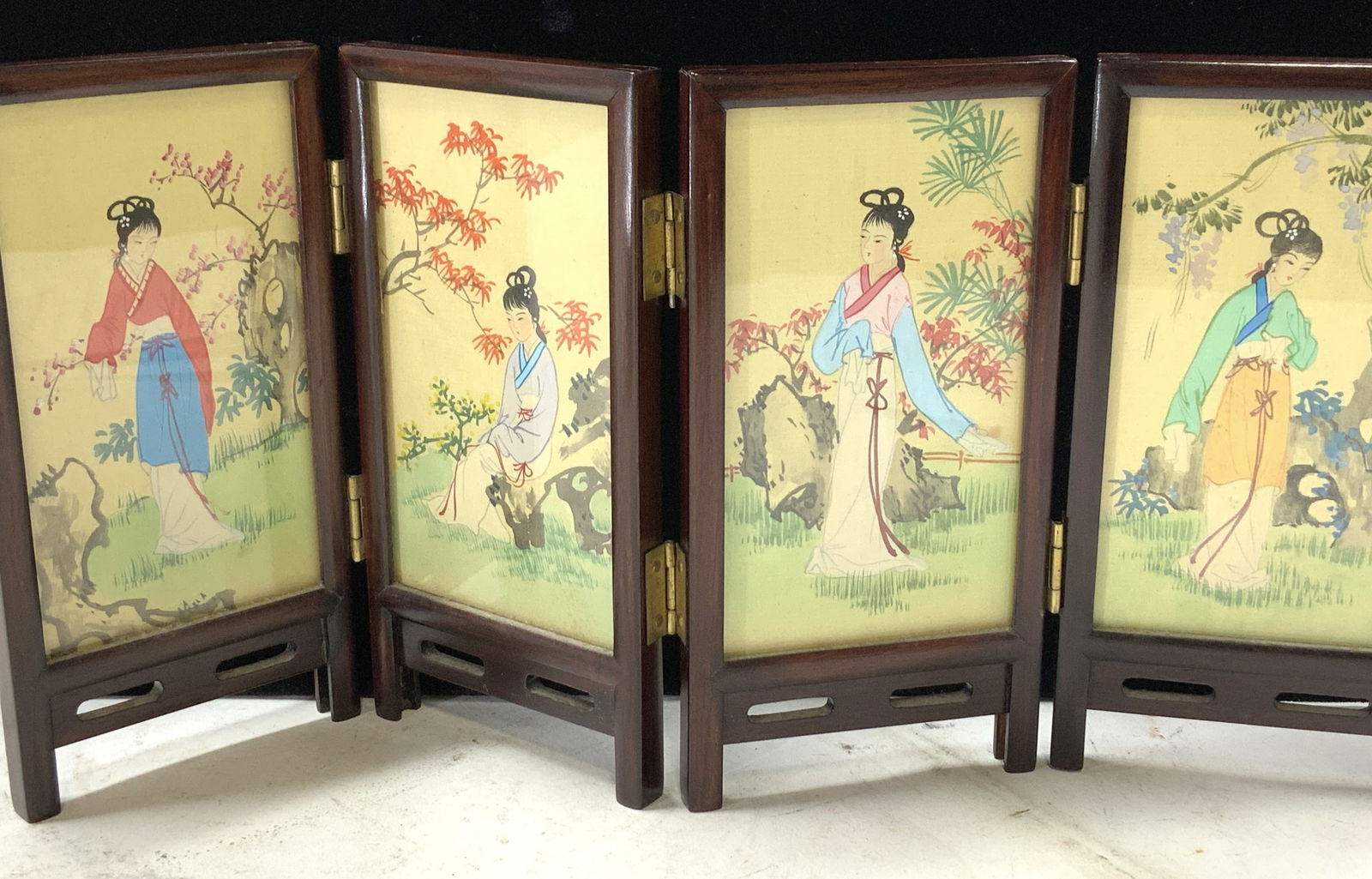 Hand Painted On Fabric Asian Panel Screen (1 of 8)