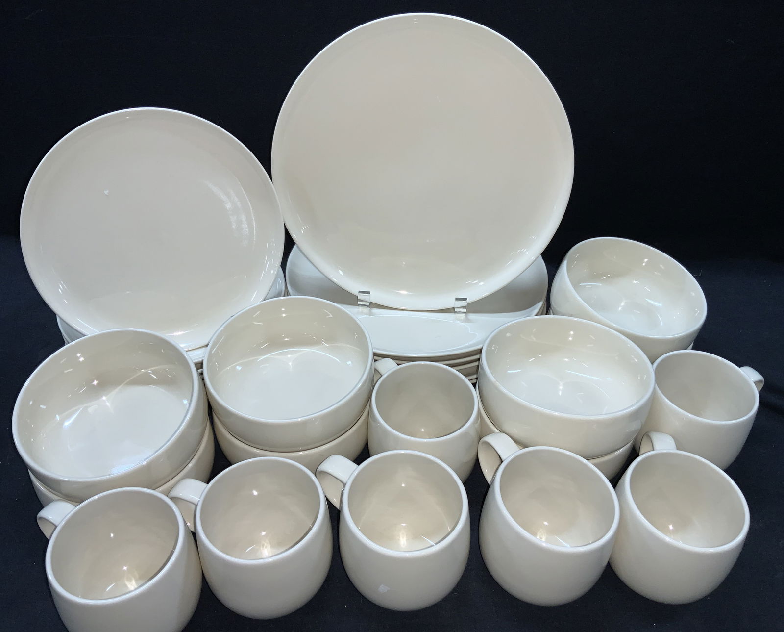 Crate & Barrel 28 Ceramic Dish Set (1 of 7)