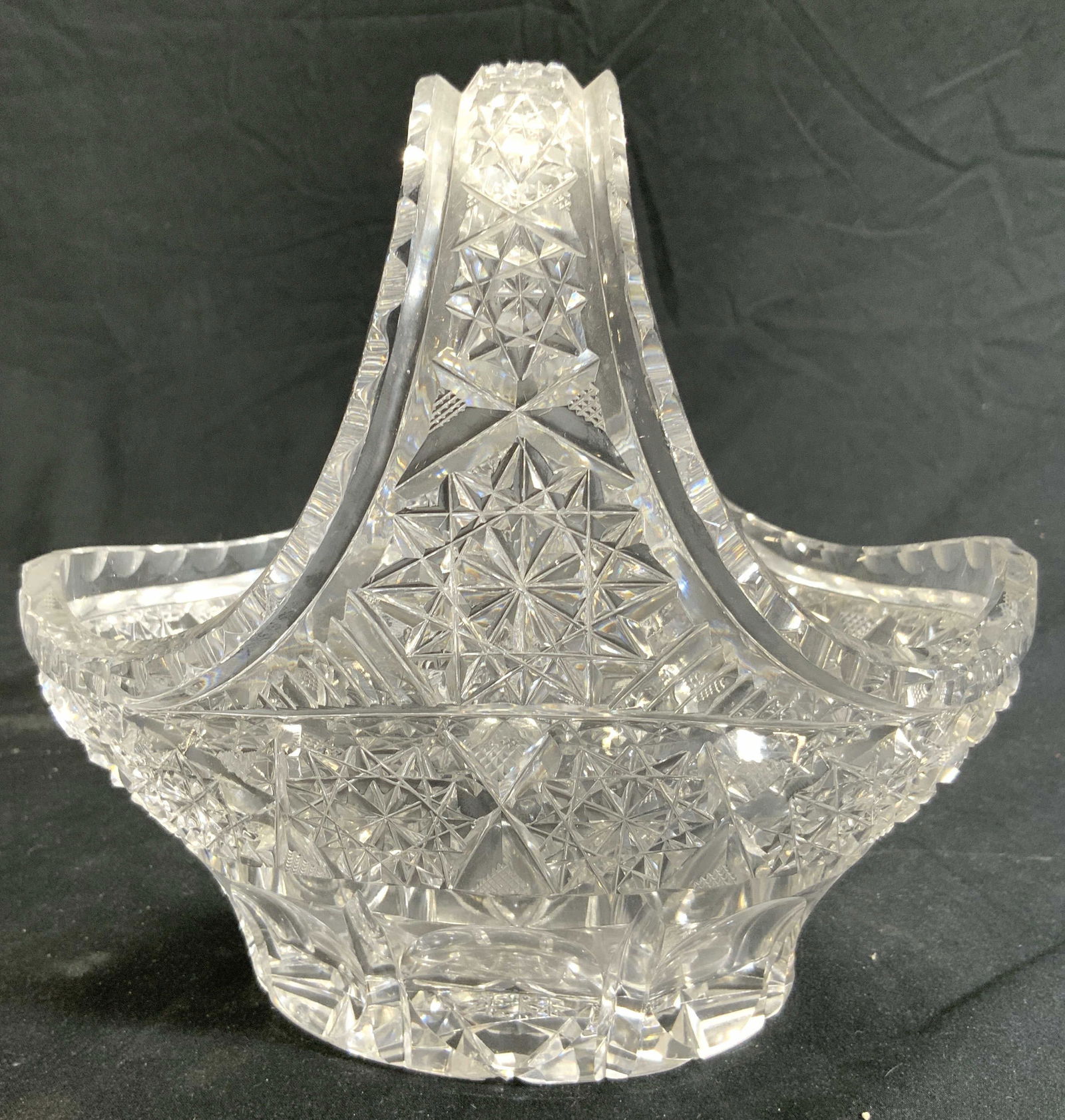 Cut Crystal Basket W Handle (1 of 7)