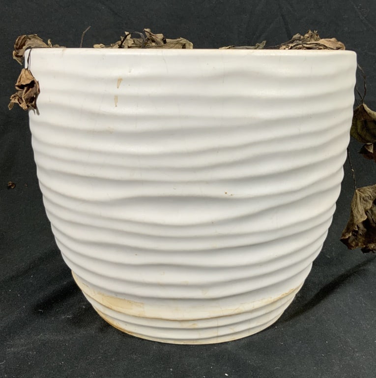 ALLEN & ROTH Resin Planter White (1 of 6)