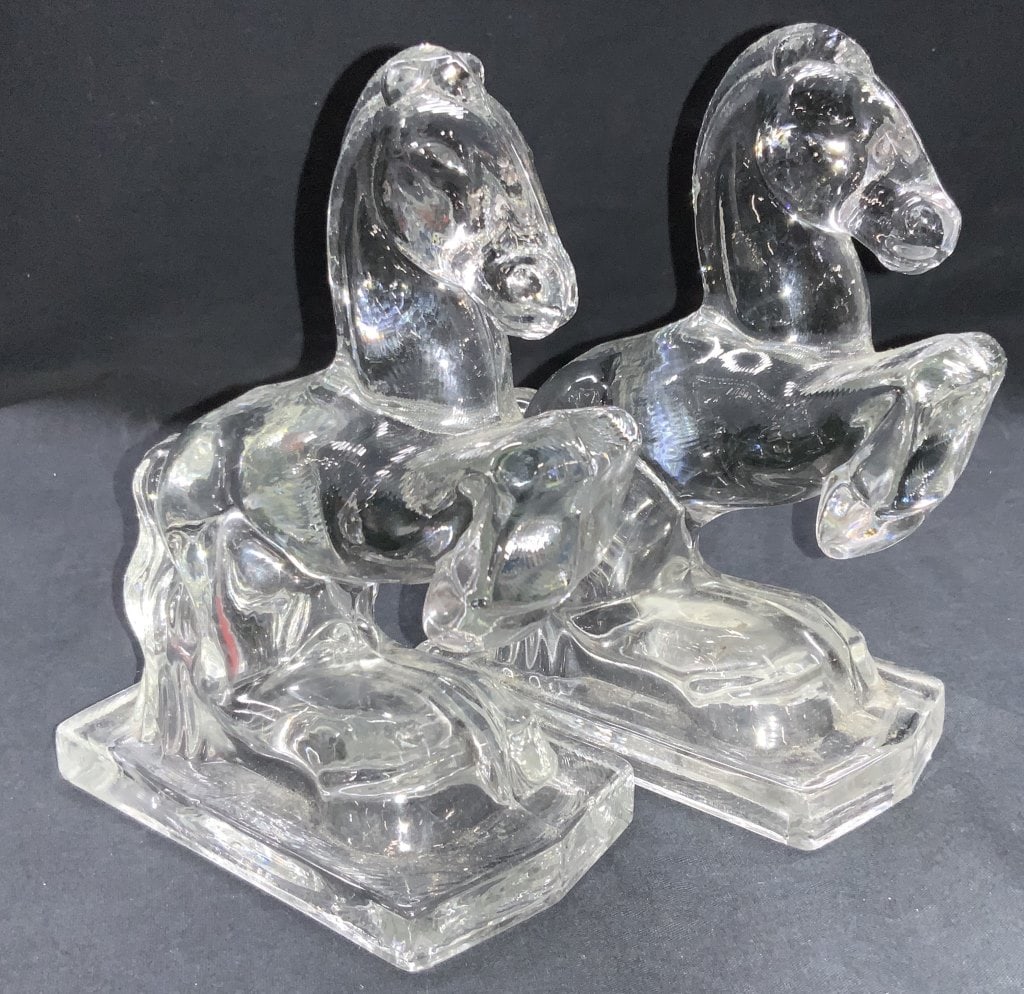 2 Vintage Molded Glass Horse Figures (1 of 7)