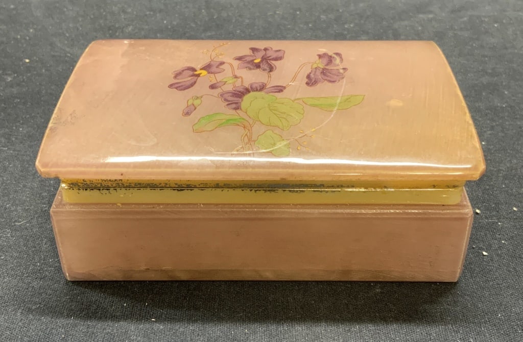 Carved Alabaster Jewelry Dresser Box, Italy: Carved alabaster jewelry/dresser box with floral motif. Frame needs repair. Marked made in Italy to underside. Surface wear consistent with exposure. Measures approx. 4 3/8 x 2.75 x 1.5 inches. Alabas