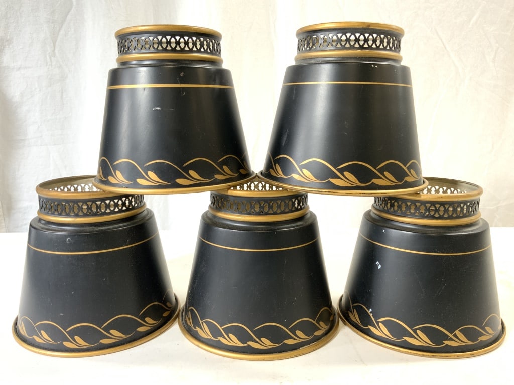 Set 5 Vntg Toleware Lamp Shades Black & Gilt (1 of 7)