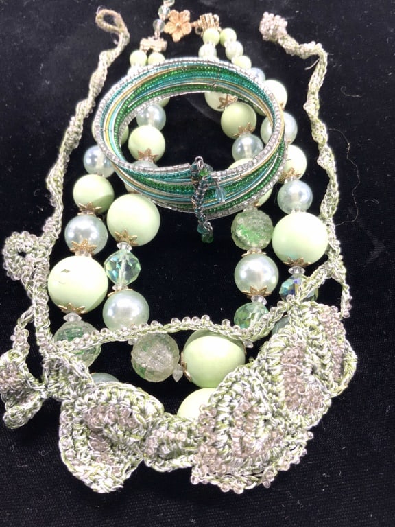 VENDOME Necklace, Seed Bead Wire Bracelet, 3 (1 of 7)