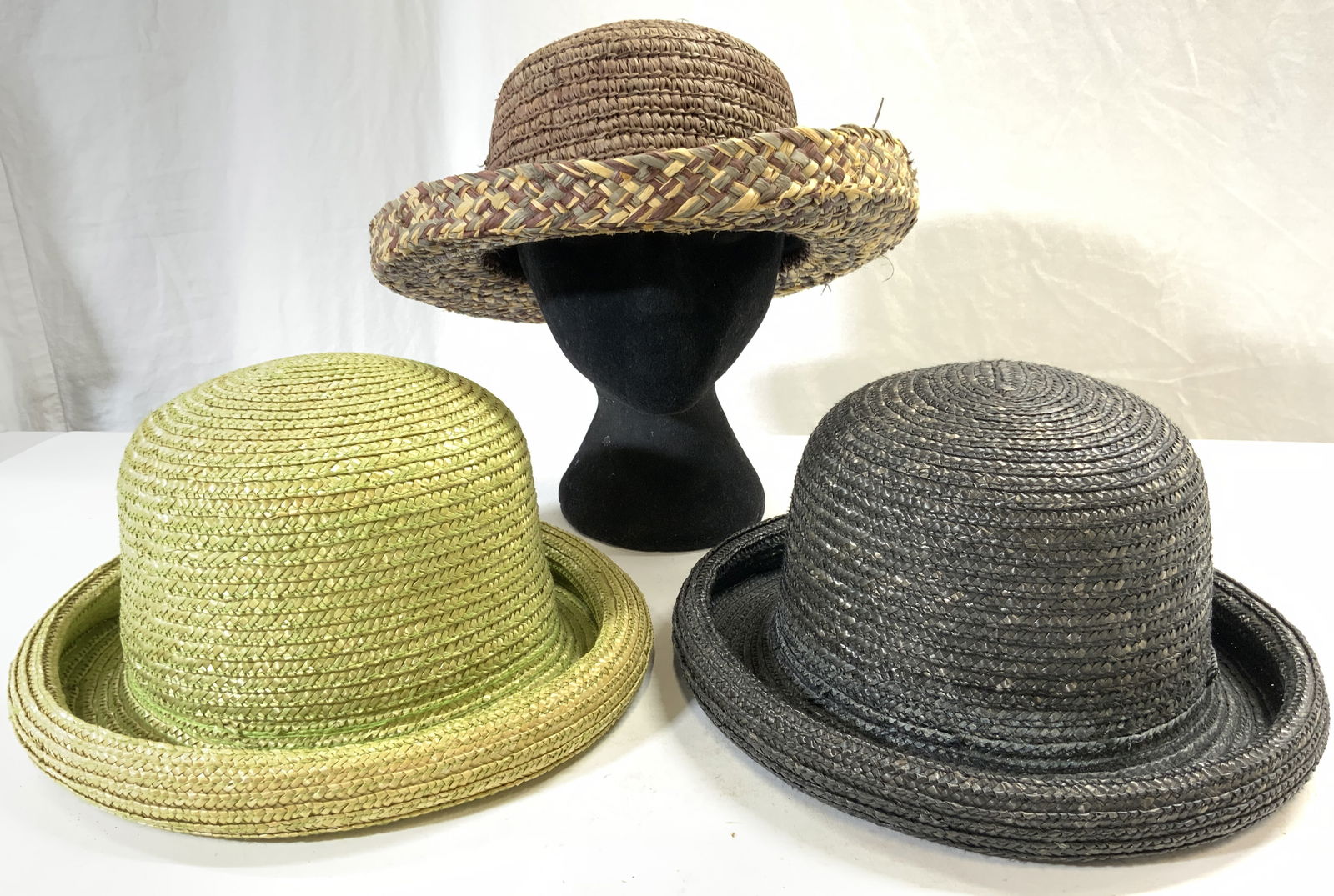 Lot 3 Assorted Woven Straw Hats (1 of 6)
