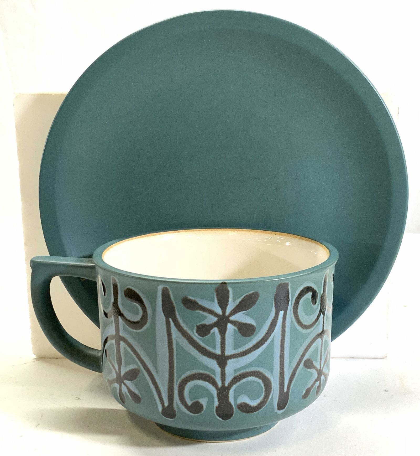 Country Casual Stoneware Plate with Mug (1 of 6)