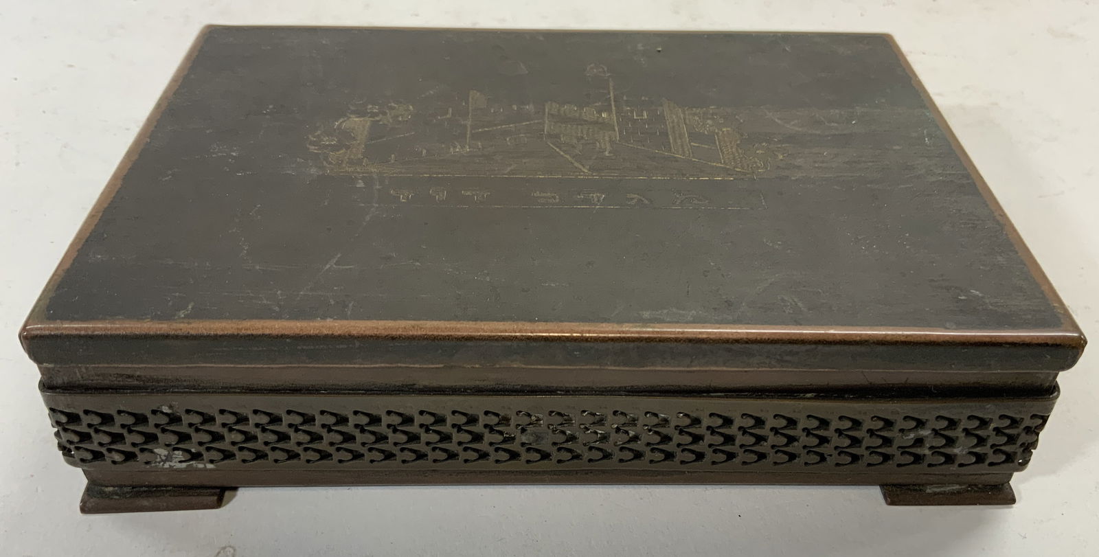 Vintage Lidded Copper Keepsake Cigar Box (1 of 7)