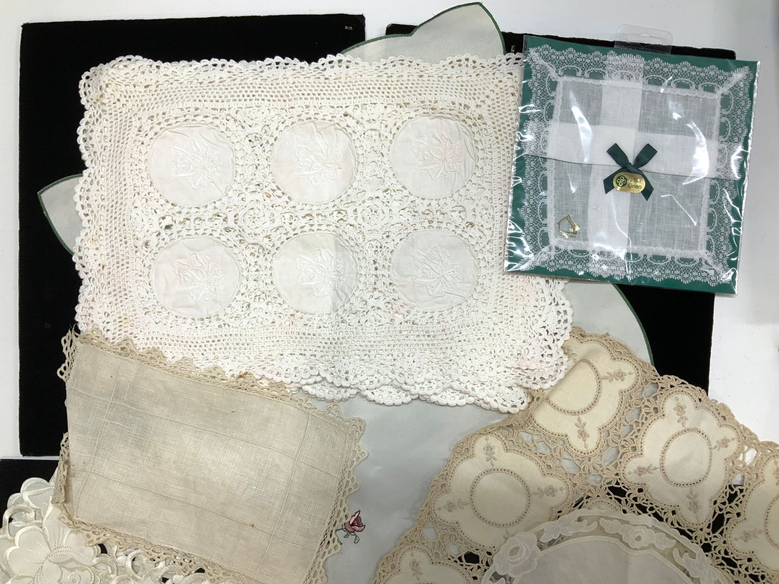 Vtg Crochet & Linen Table Linens, Irish Hankie 14 (1 of 7)