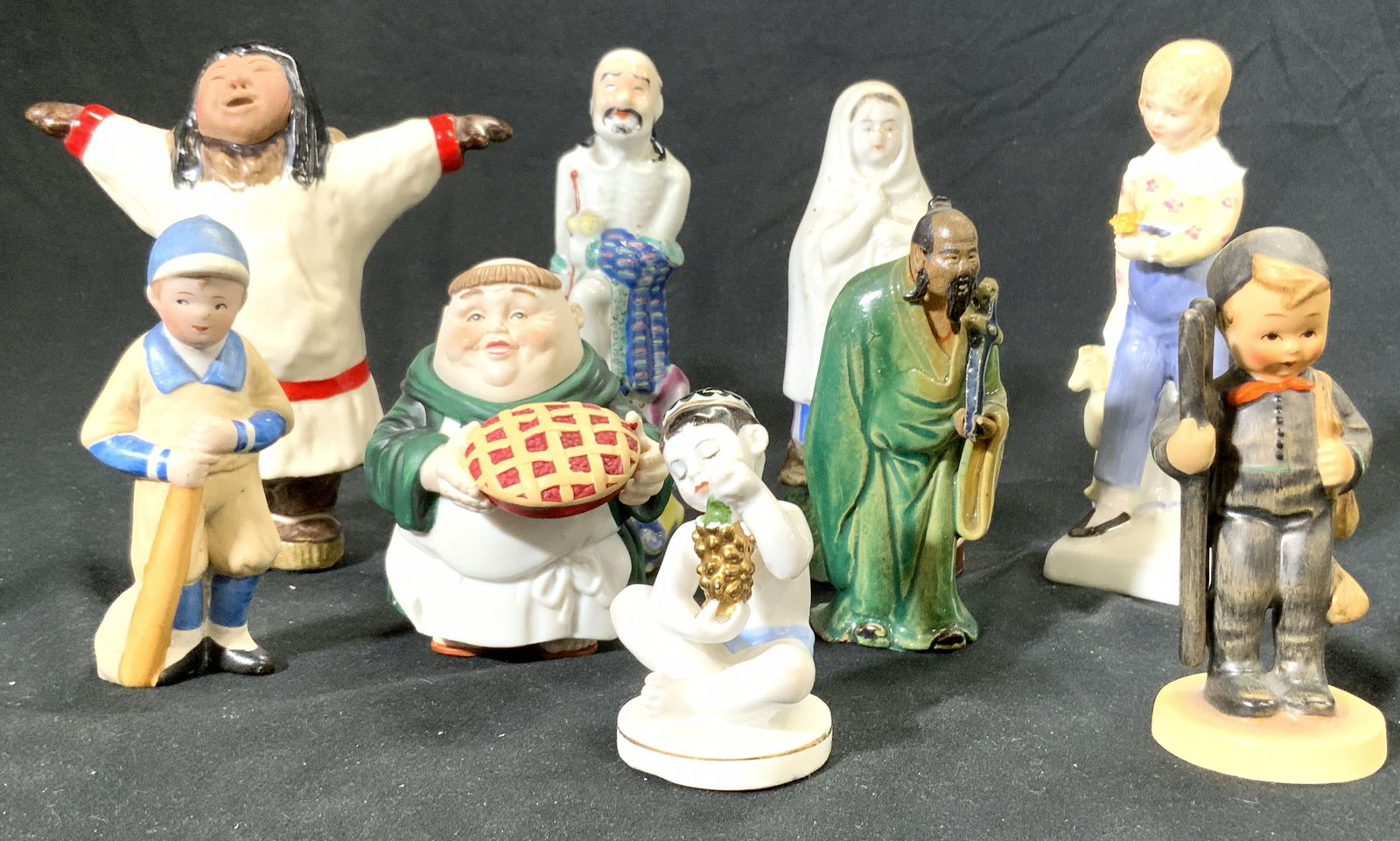 Lot 9 Vtg Ceramic & Porcelain Figures (1 of 7)