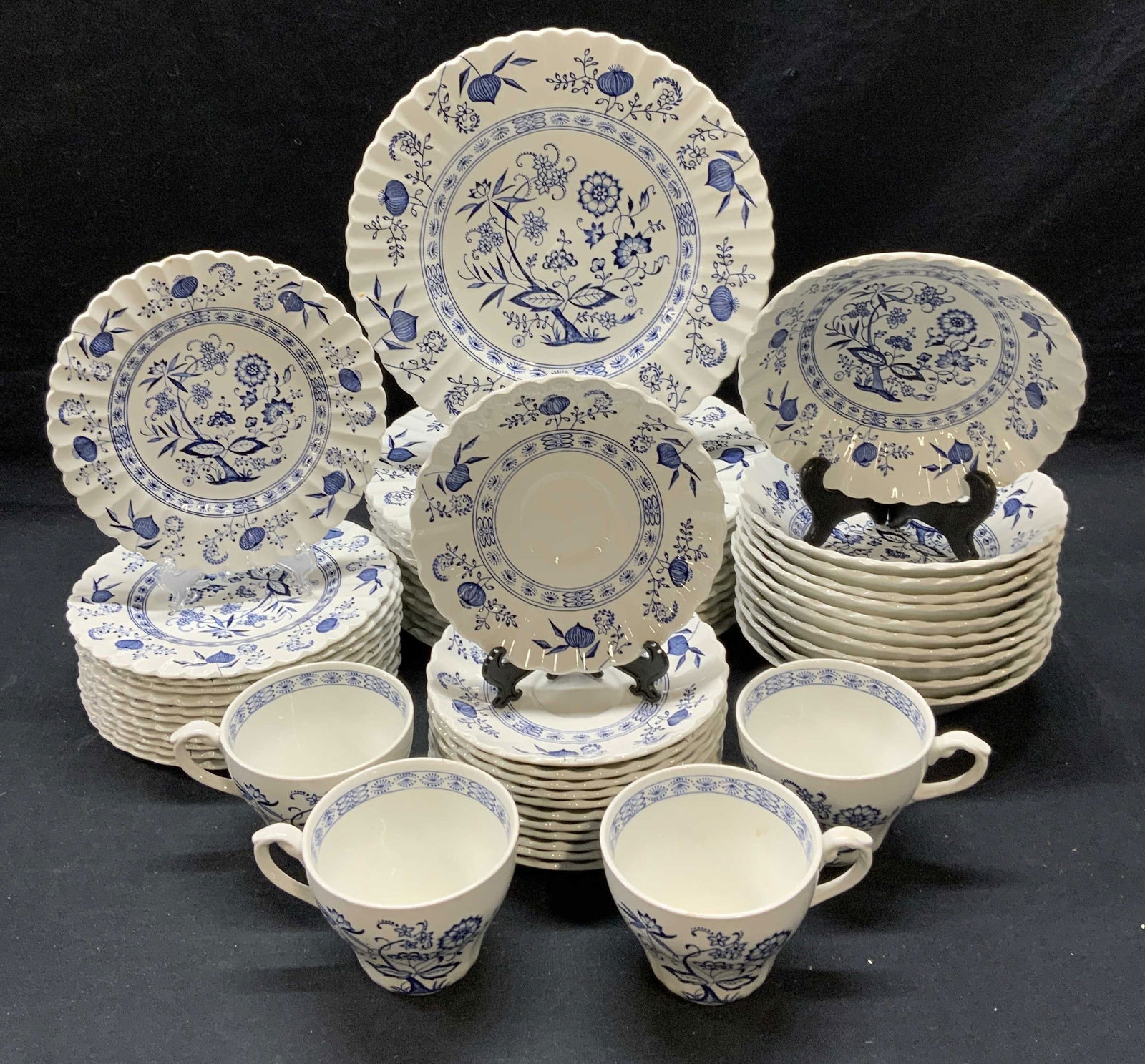 Meakin Nordic Ironstone Tableware Set 51 England (1 of 12)