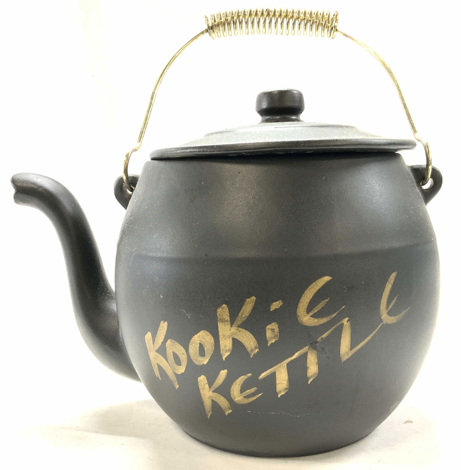 McCoy Ceramic ‘Kookie’ Kettle Cookie Jar, USA (1 of 6)