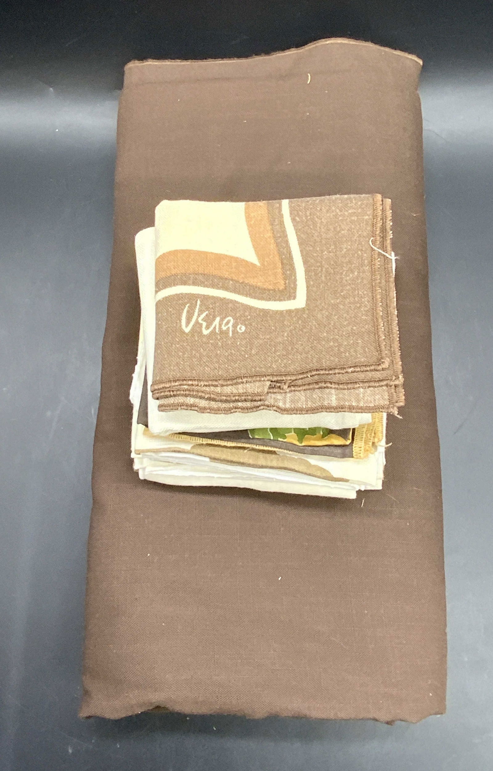 Lot 11 Vtg Fabric Napkins & Tablecloth, VERA &more (1 of 10)